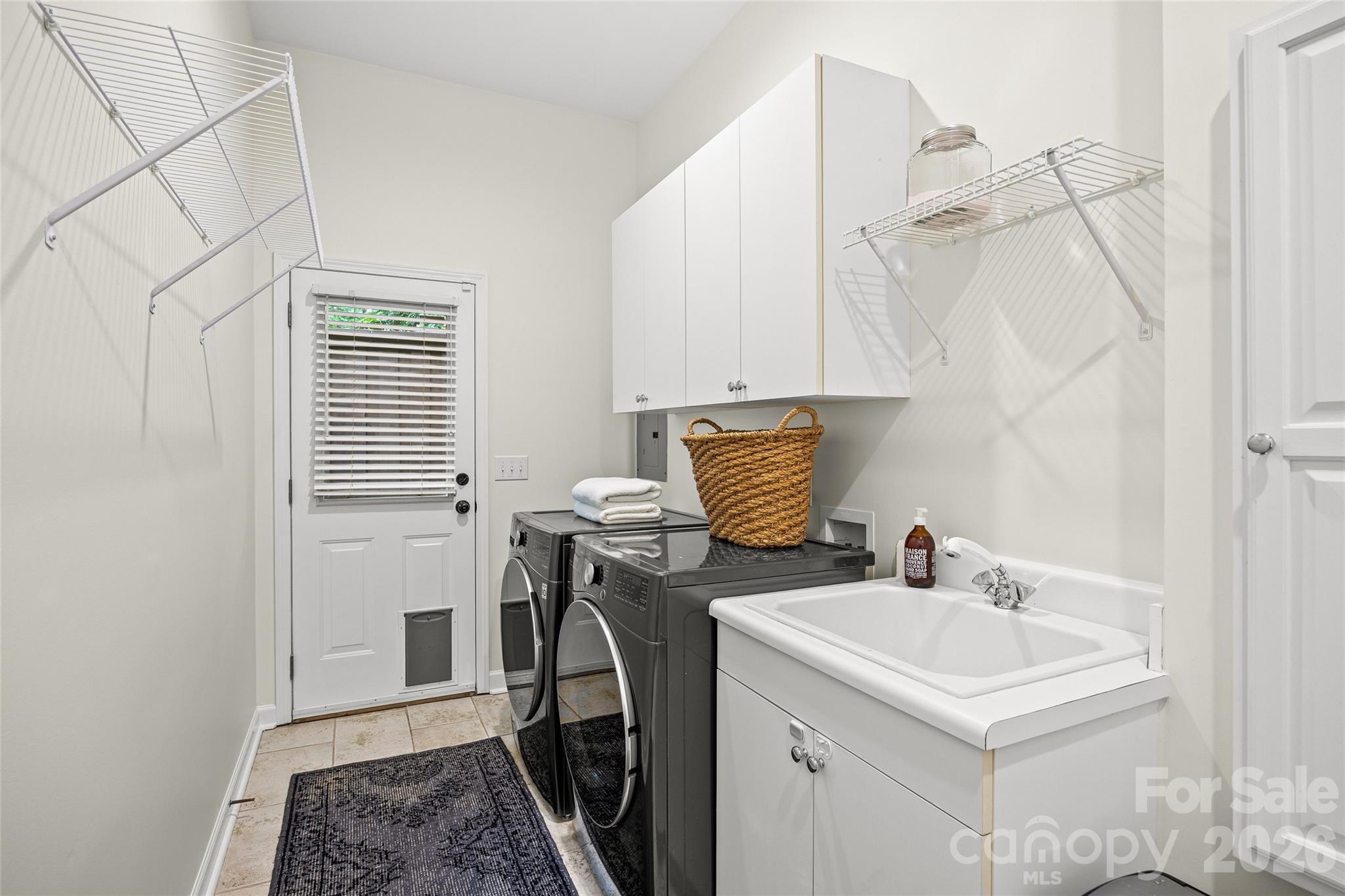 2022 Springdale Avenue Property Photo 27