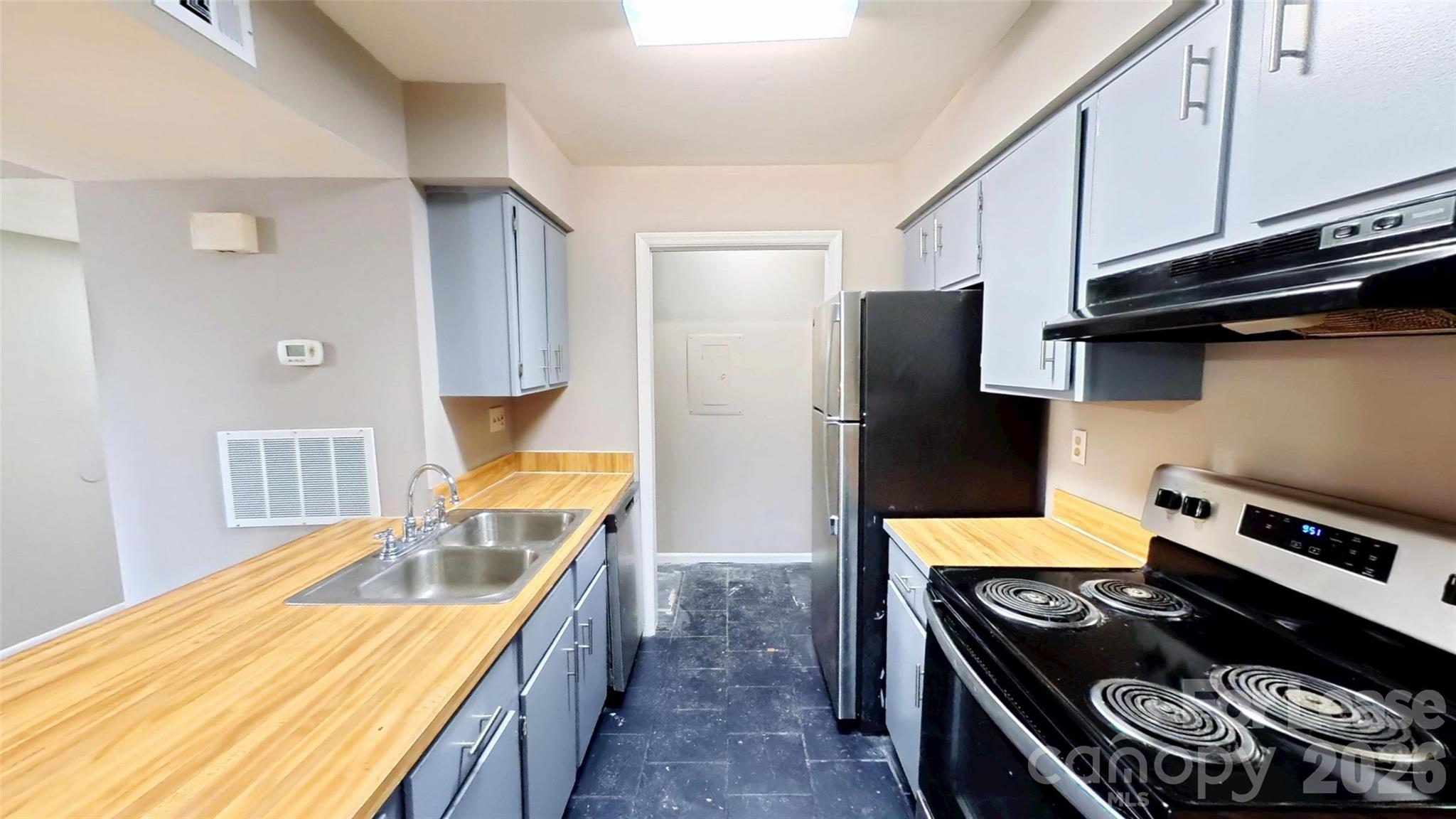 11139 Harrowfield Road Property Photo 4