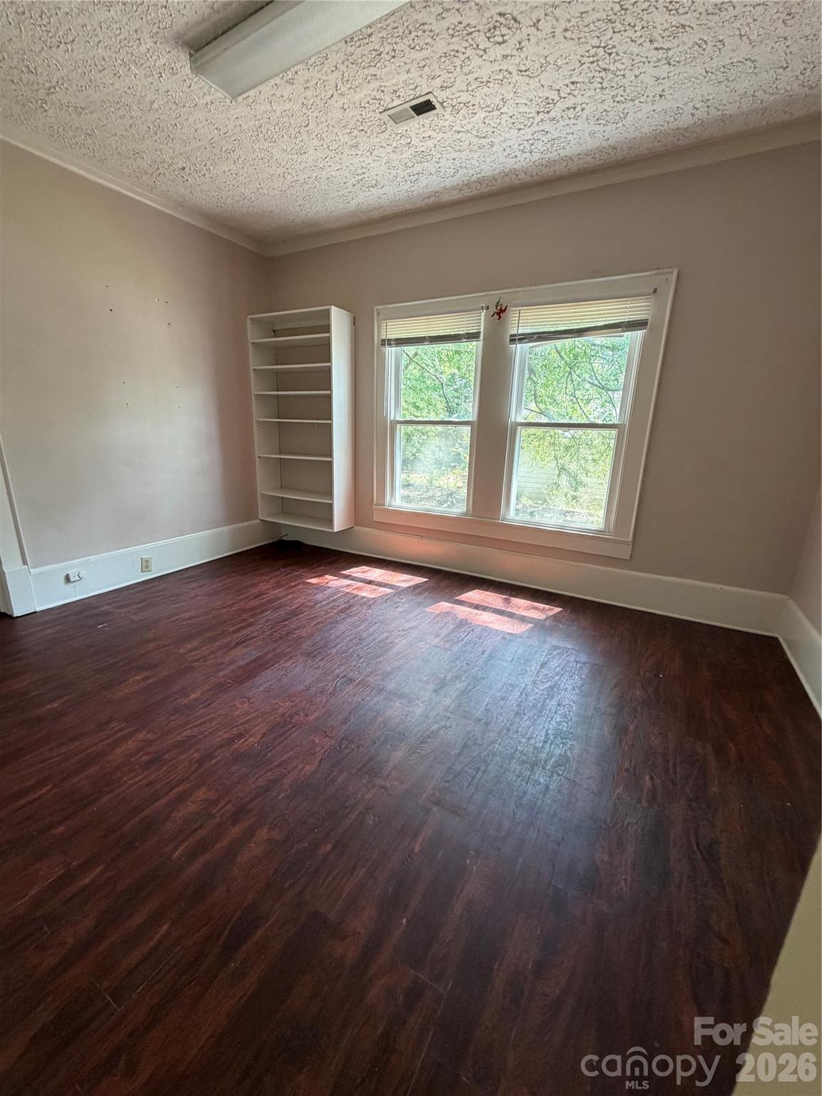 108 Fairview Street Property Photo 8