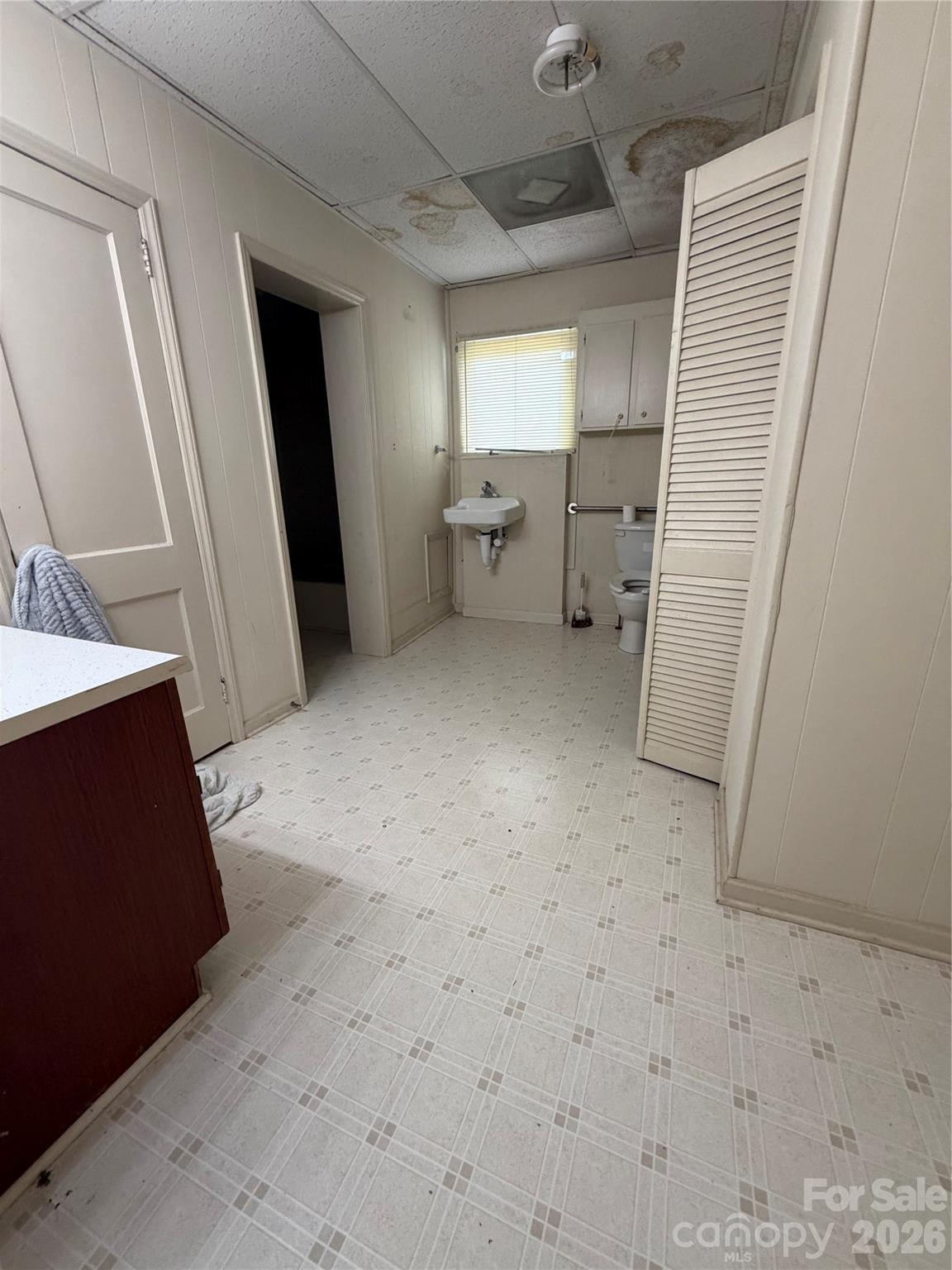 108 Fairview Street Property Photo 10