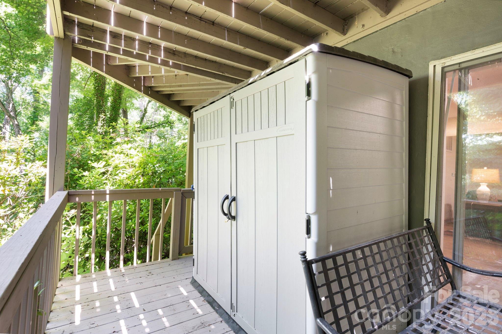 450 Elk Mountain Scenic Highway Property Photo 28