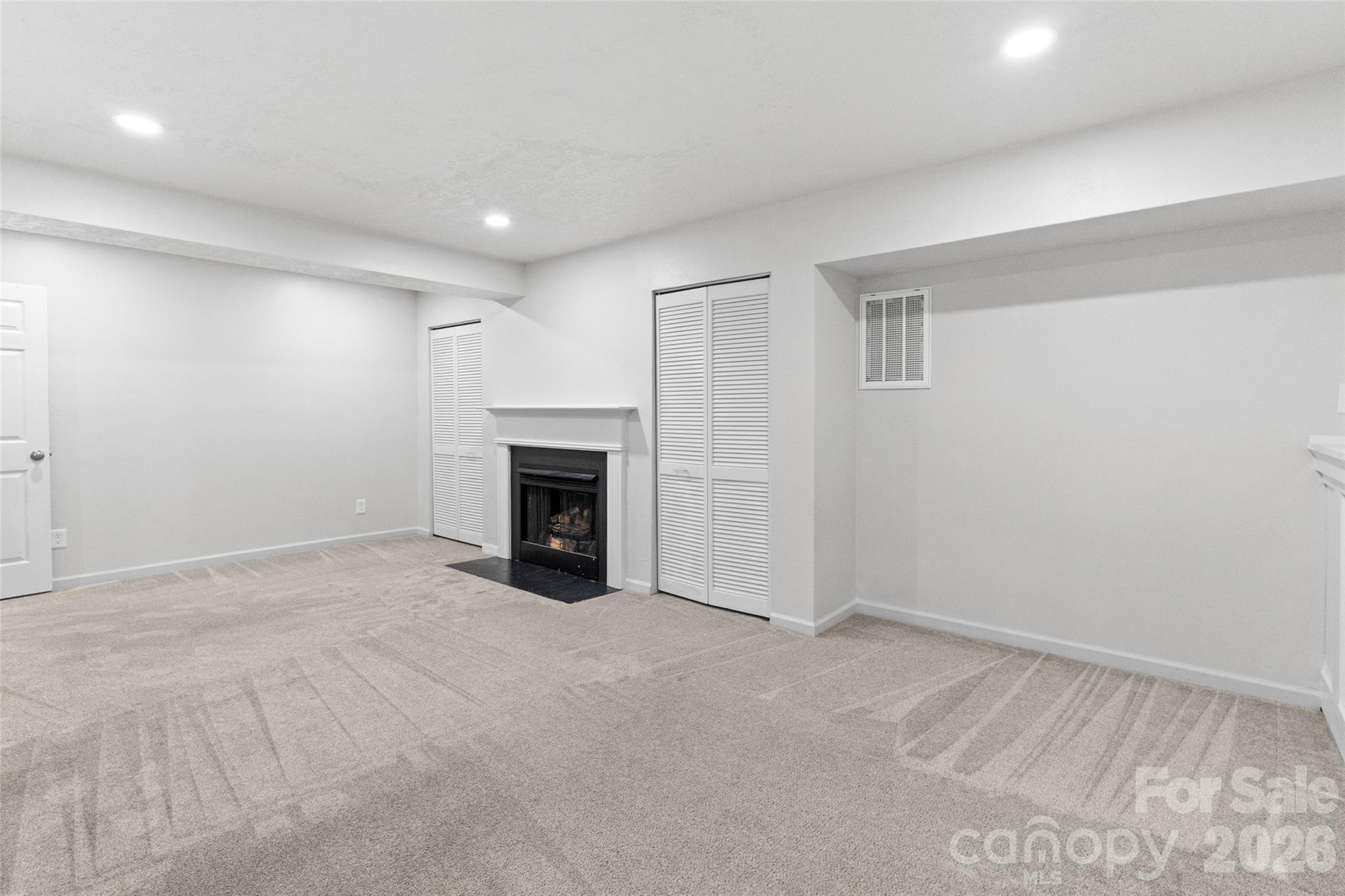 2001 Colony Hill Drive Property Photo 28