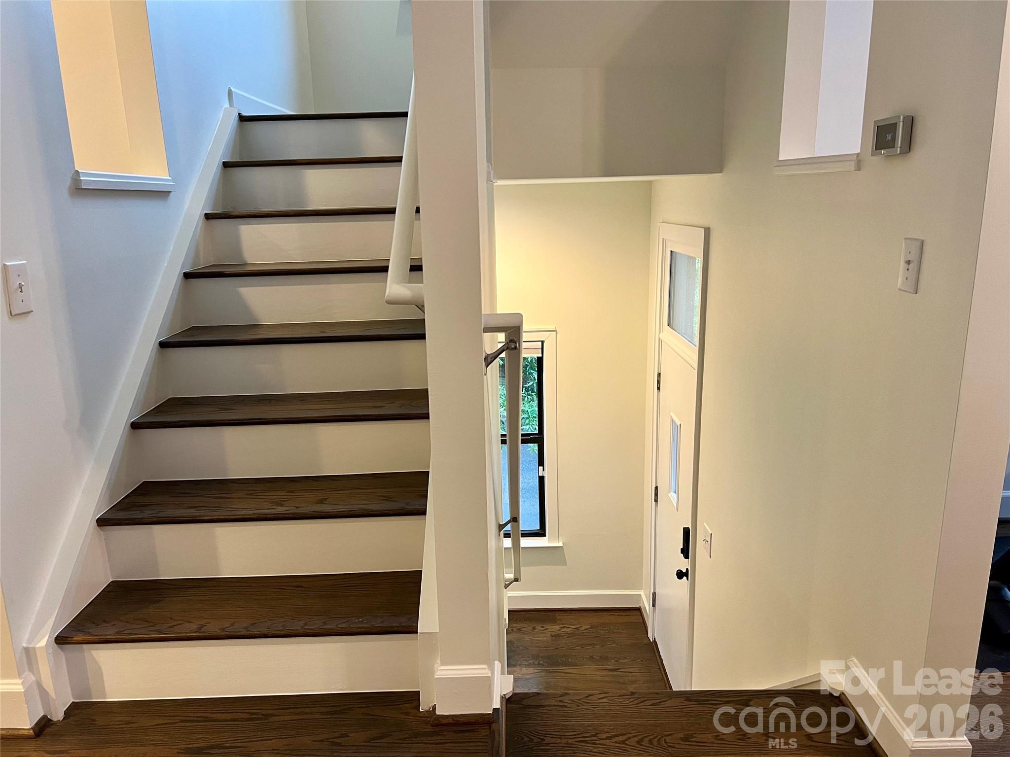 663 E 10th Street Property Photo 3