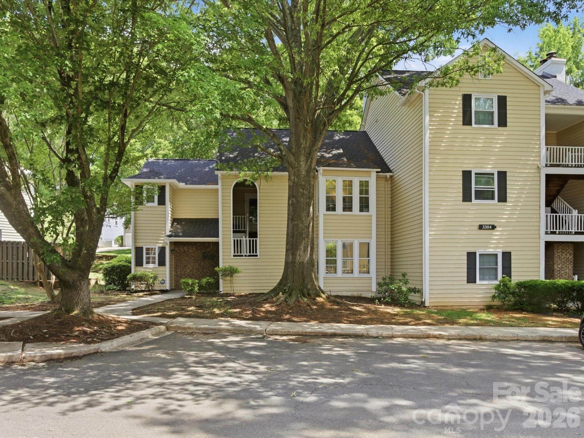 3304 Selwyn Farms Lane 3 Property Photo 2