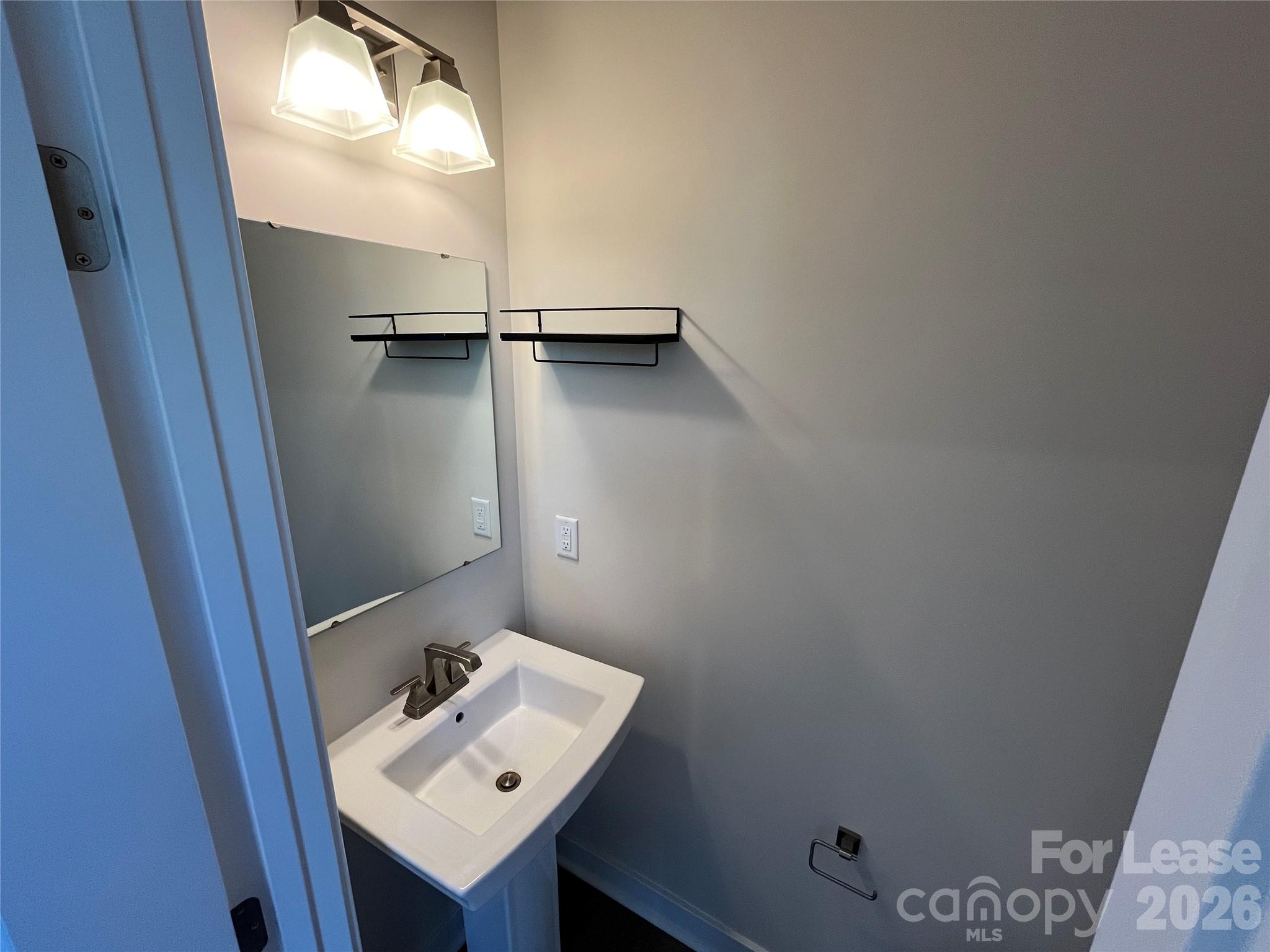 4730 Chastain Avenue Property Photo 10
