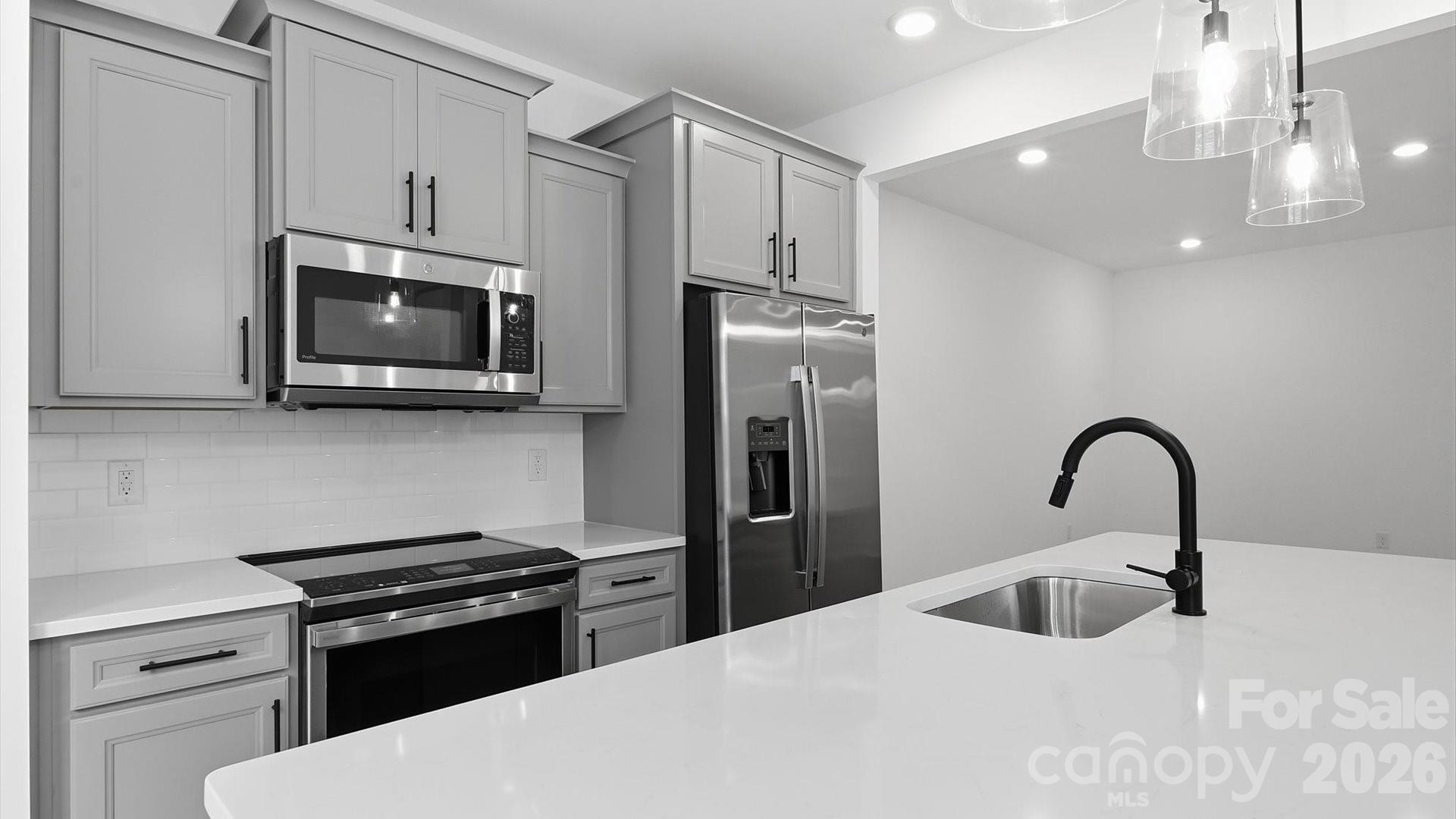 77 Moon Haven Way Property Photo 4
