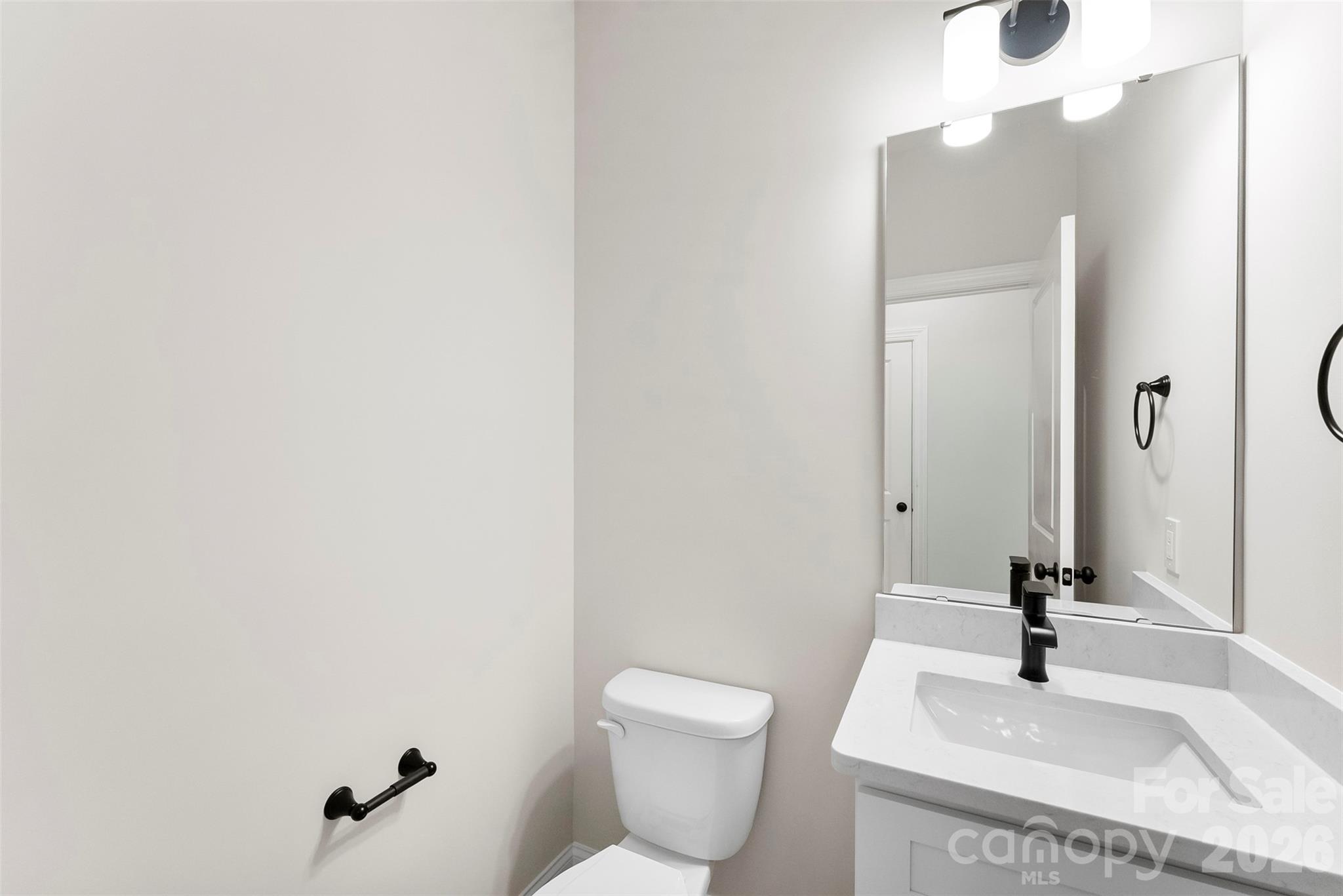 2100 Congress Court Property Photo 19