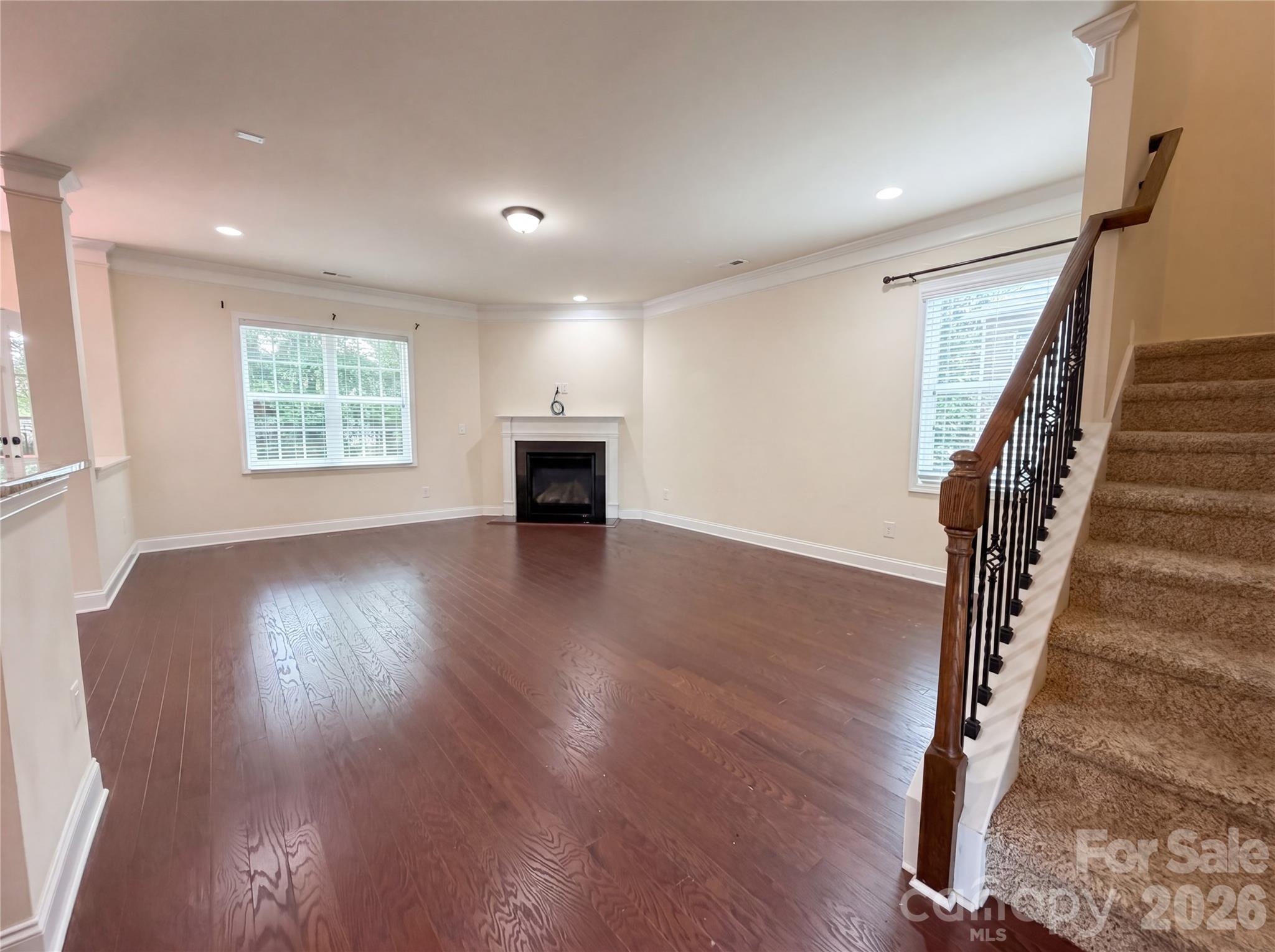 2115 Eskridge Terrace Property Photo 3