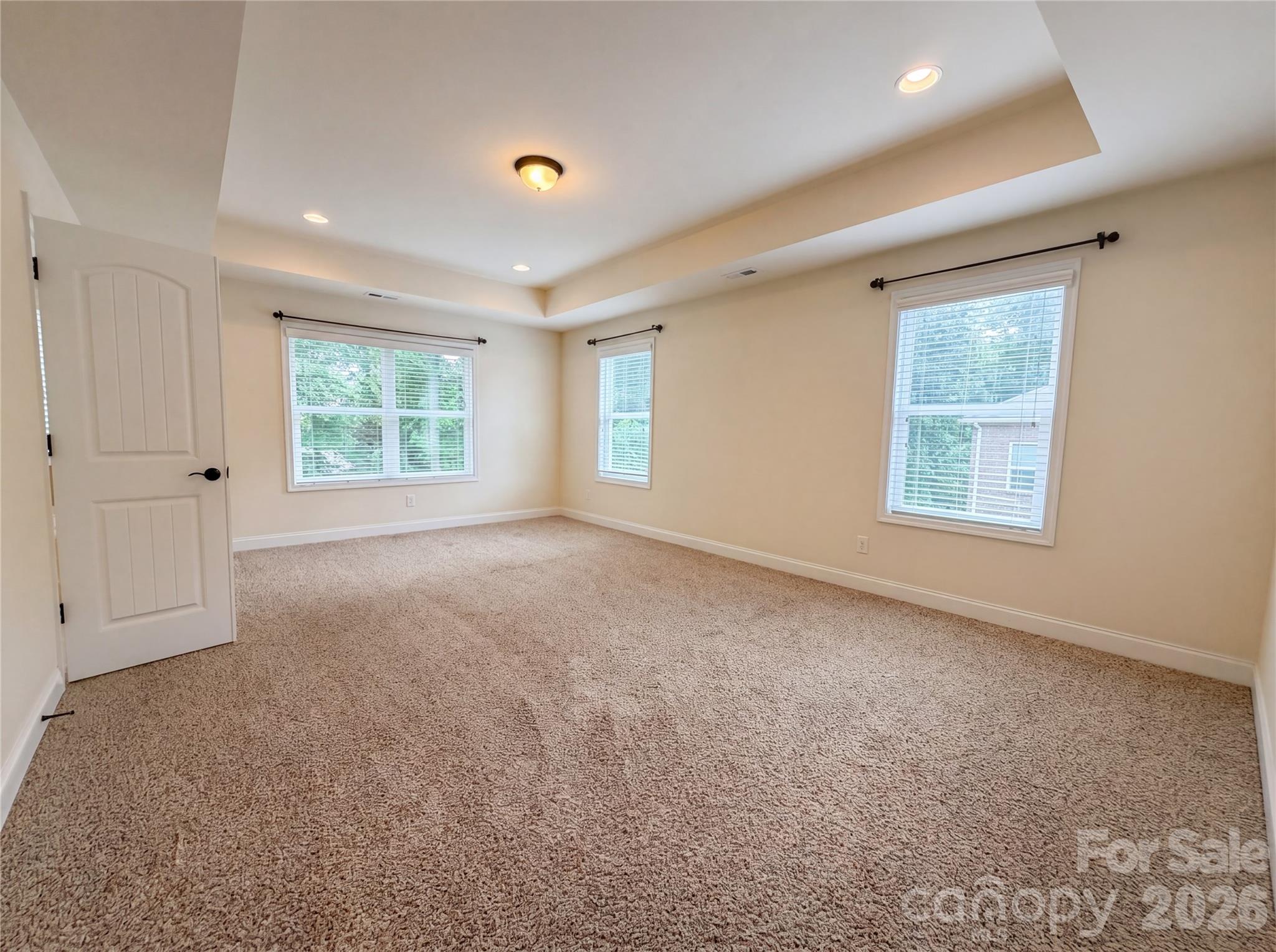 2115 Eskridge Terrace Property Photo 4