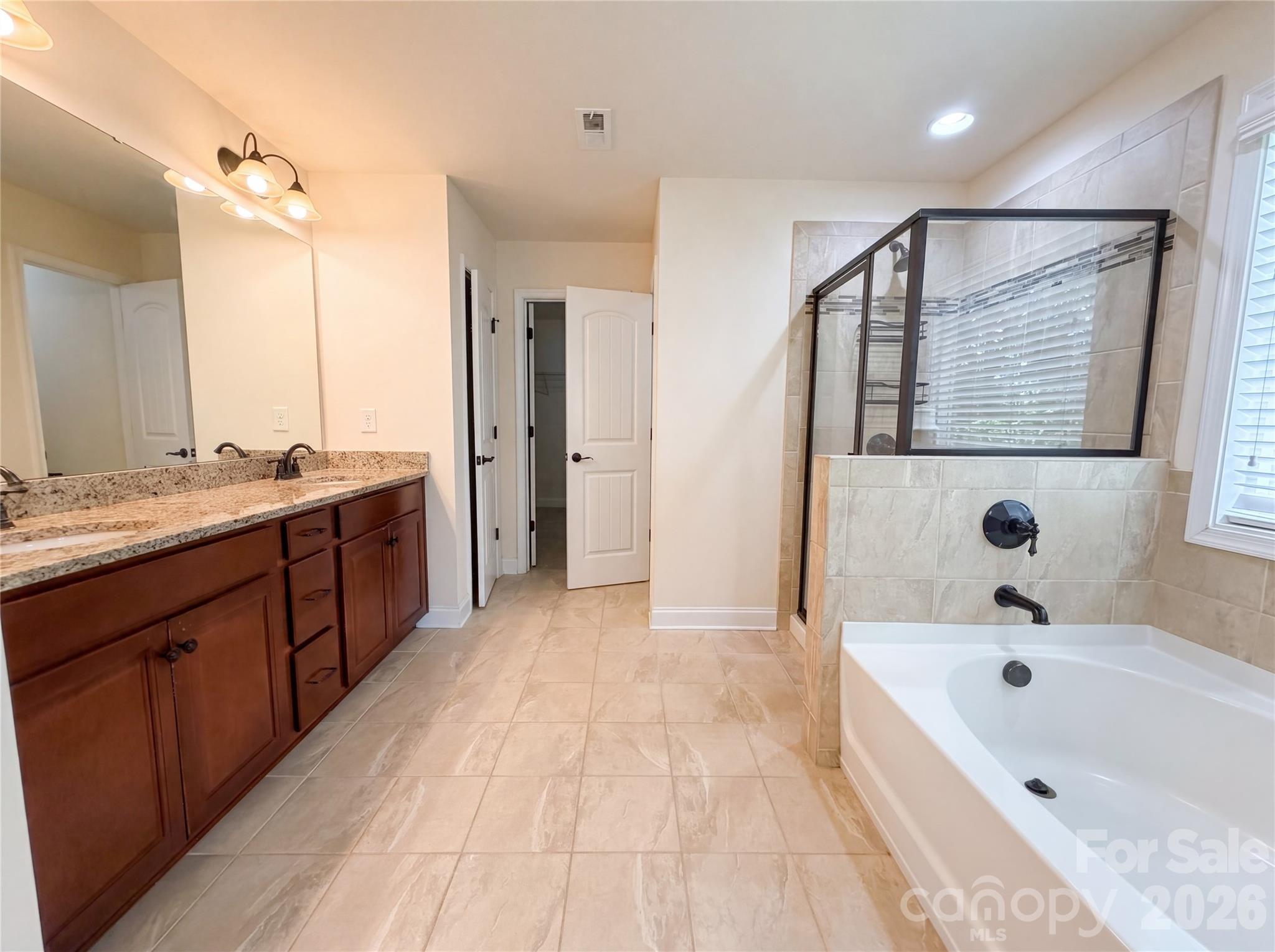 2115 Eskridge Terrace Property Photo 12