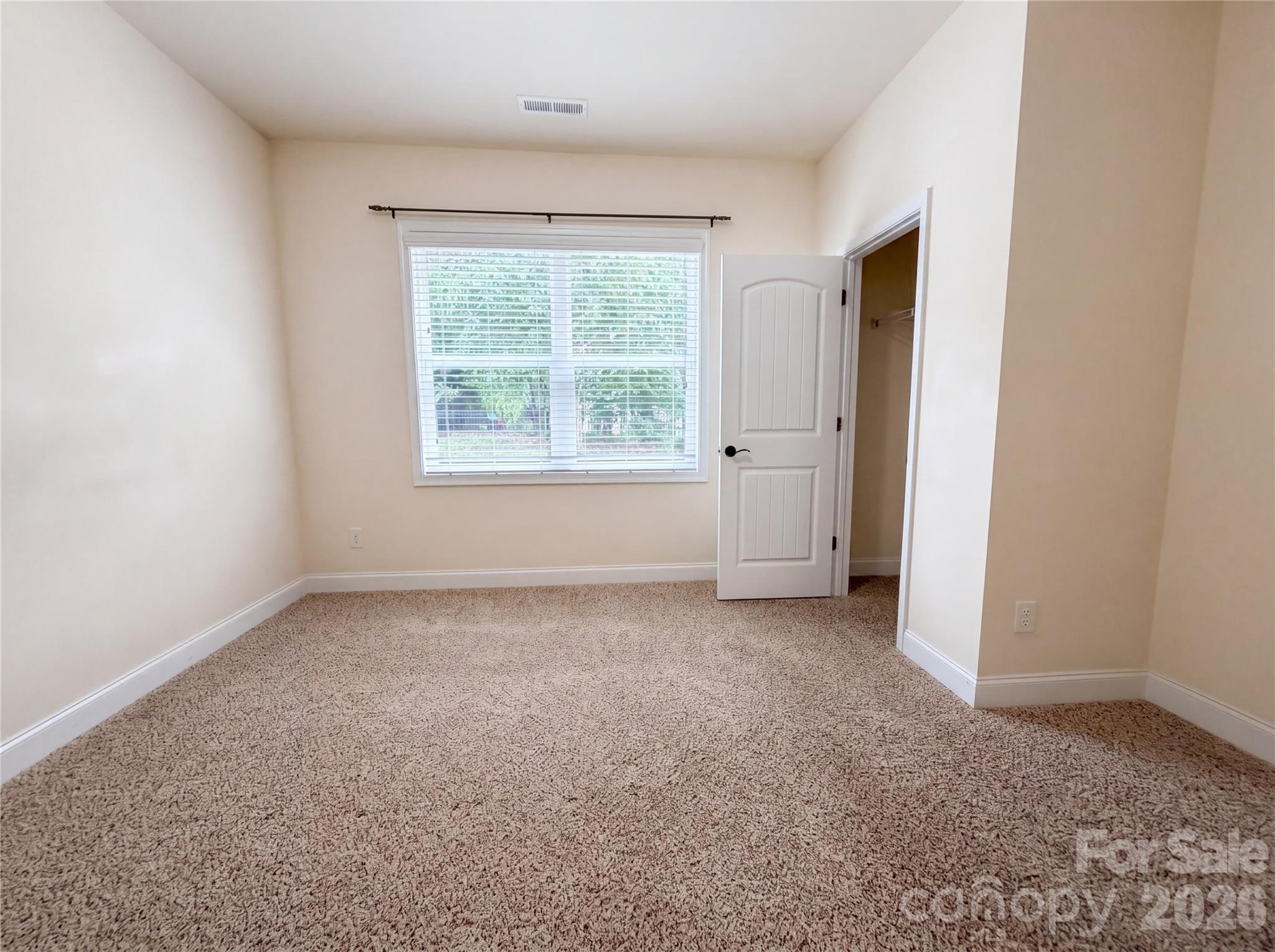 2115 Eskridge Terrace Property Photo 13