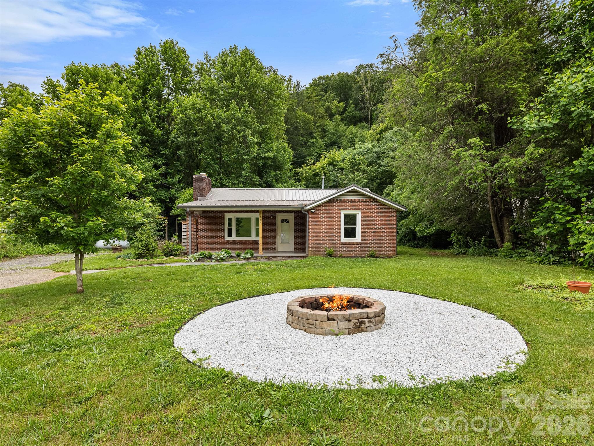 205 Old Fort Road Property Photo 1