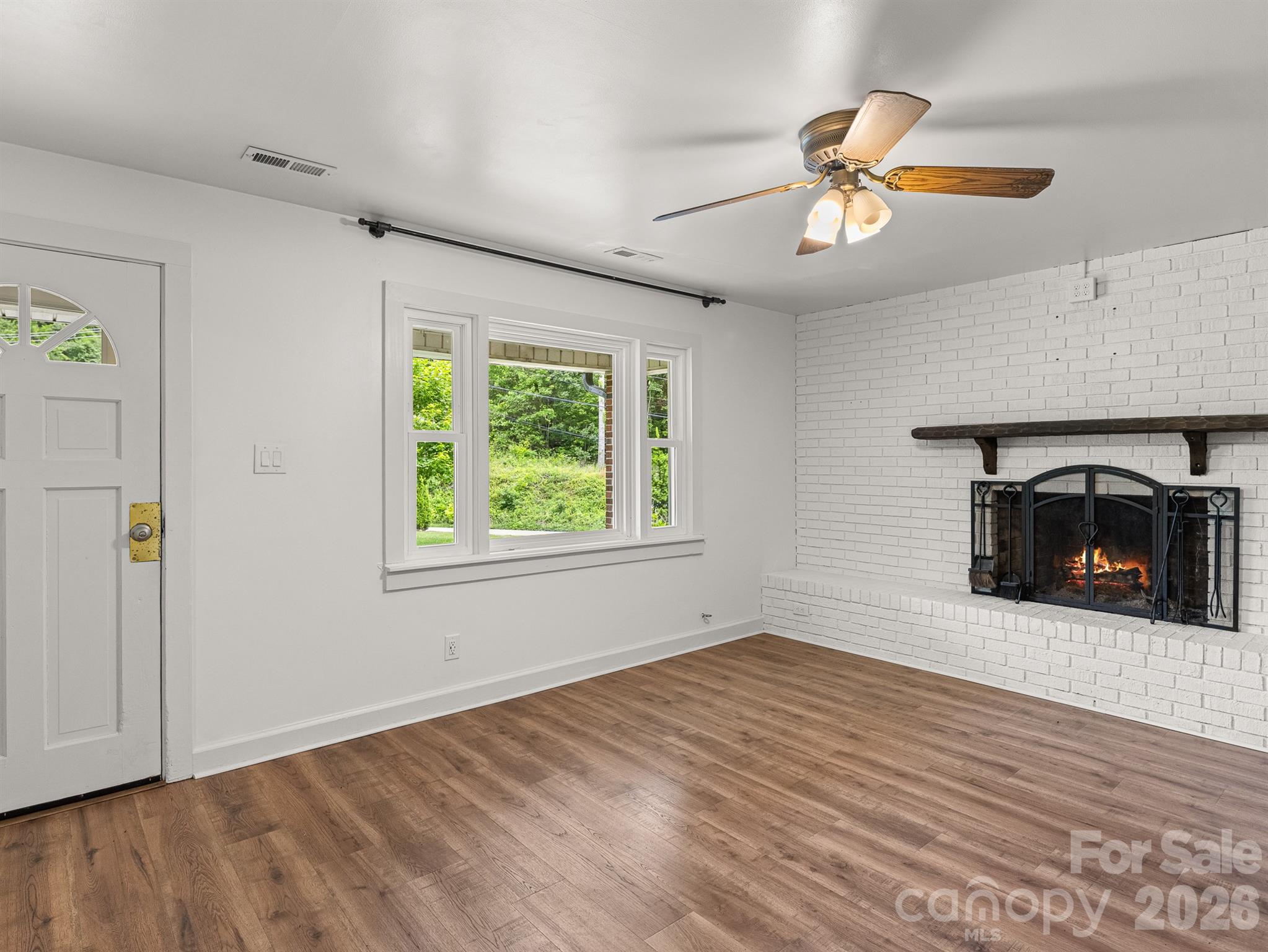 205 Old Fort Road Property Photo 3