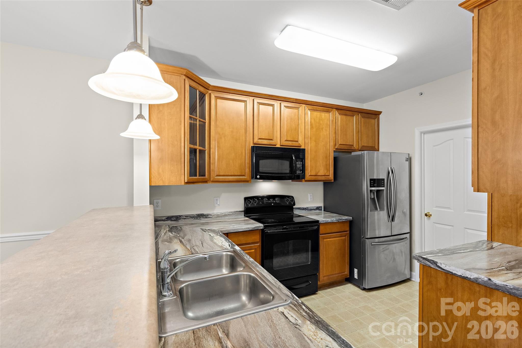 333 Westbend Drive Property Photo 18