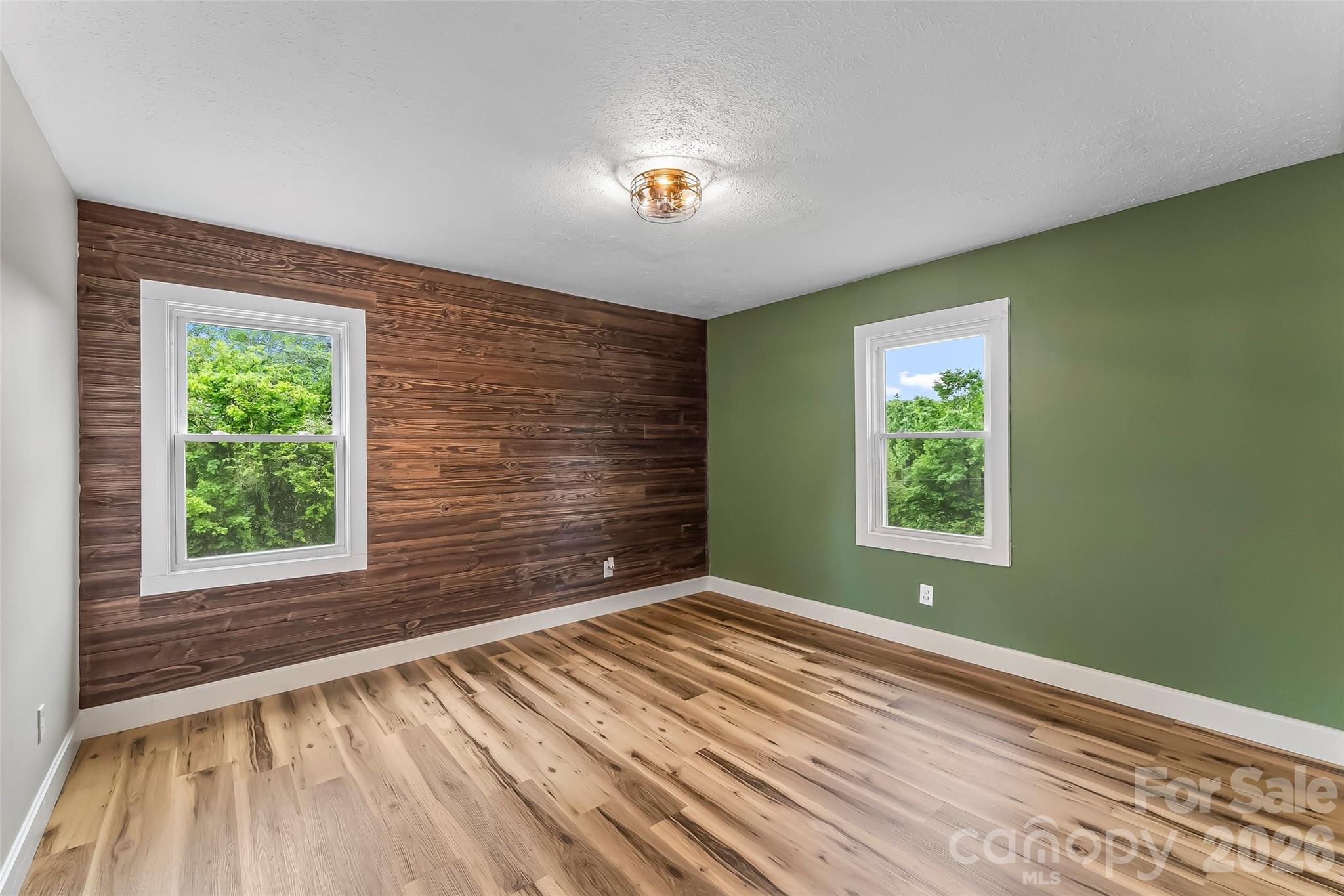 825 S Creek Road Property Photo 20