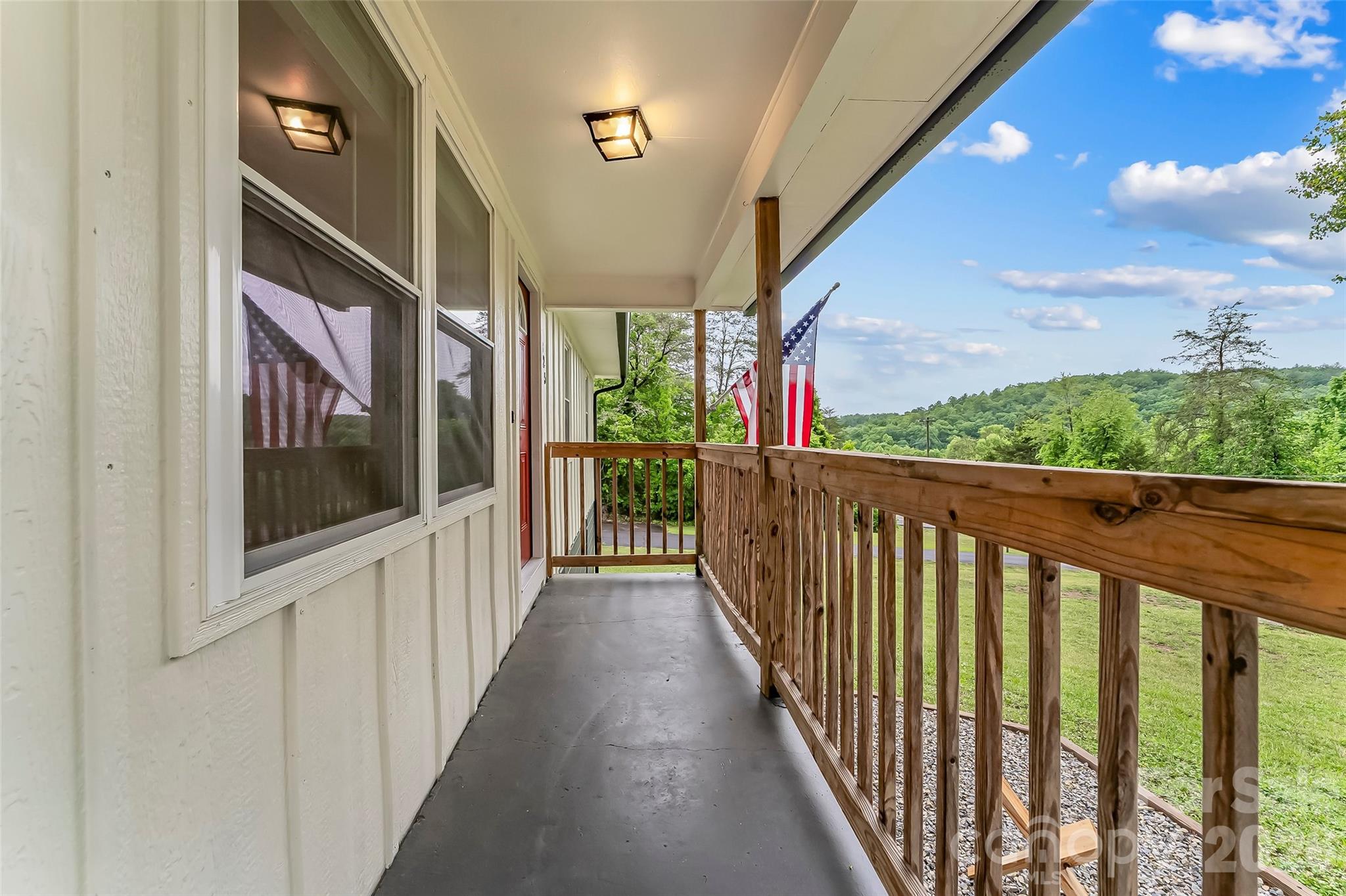 825 S Creek Road Property Photo 23