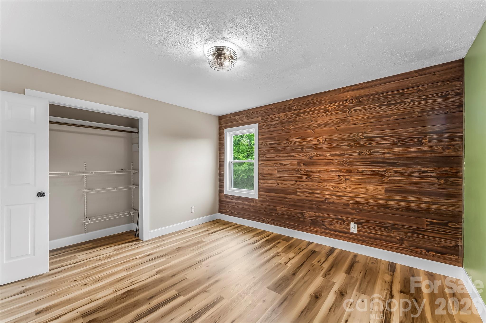 825 S Creek Road Property Photo 29