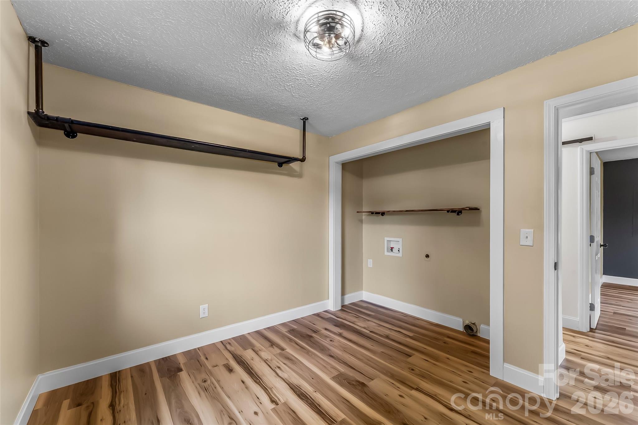 825 S Creek Road Property Photo 30