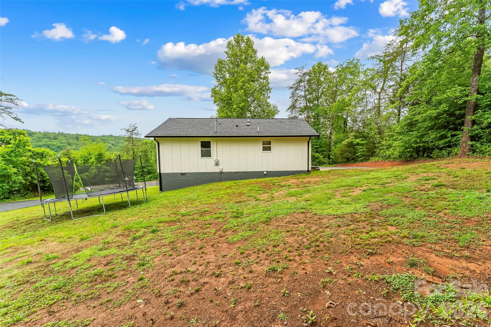 825 S Creek Road Property Photo 36
