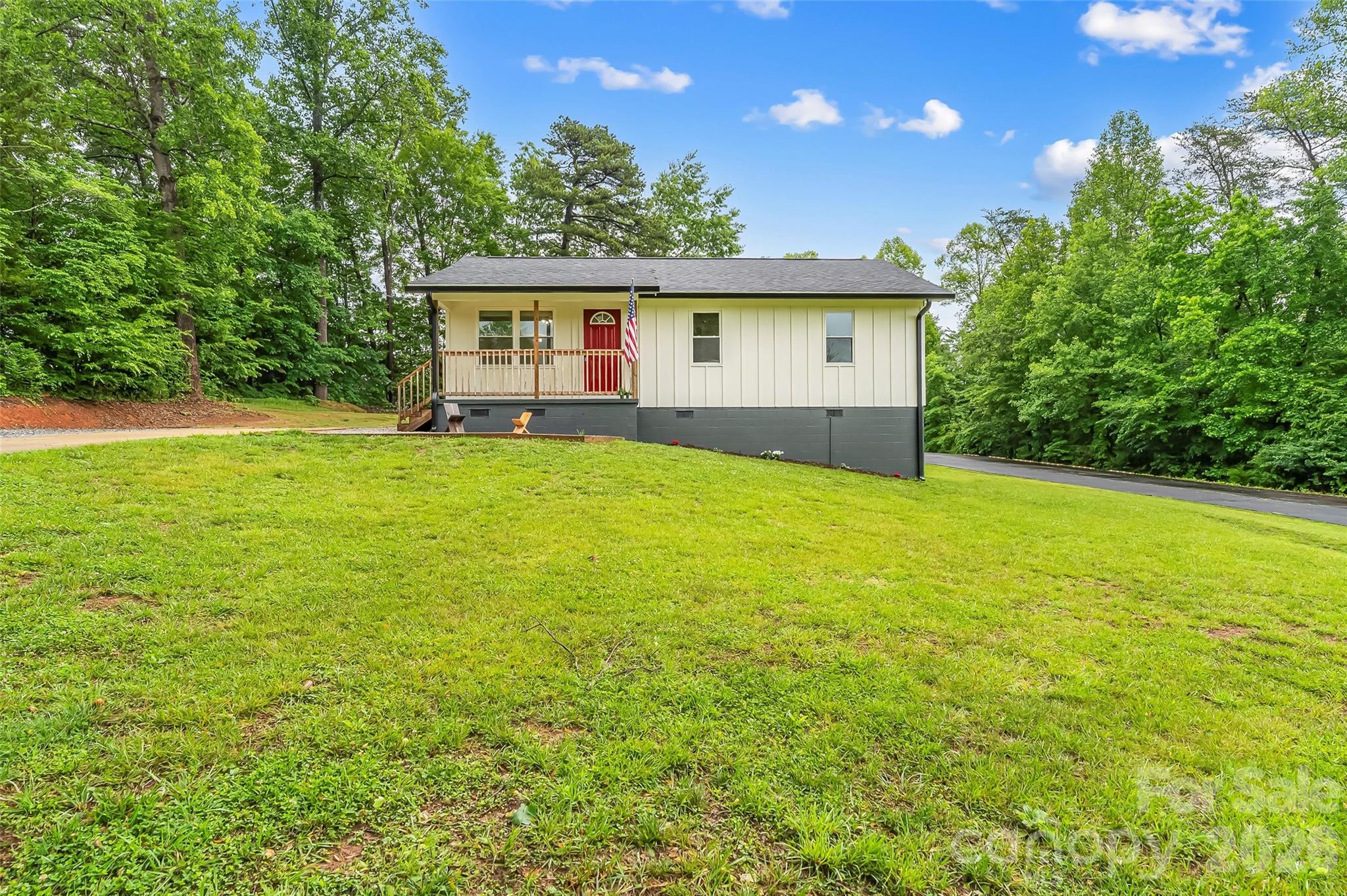 825 S Creek Road Property Photo 37