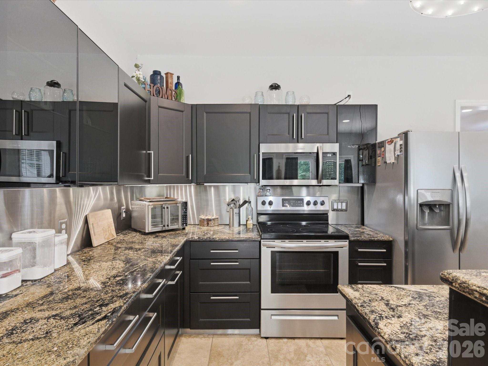 2 Poe Street Property Photo 13