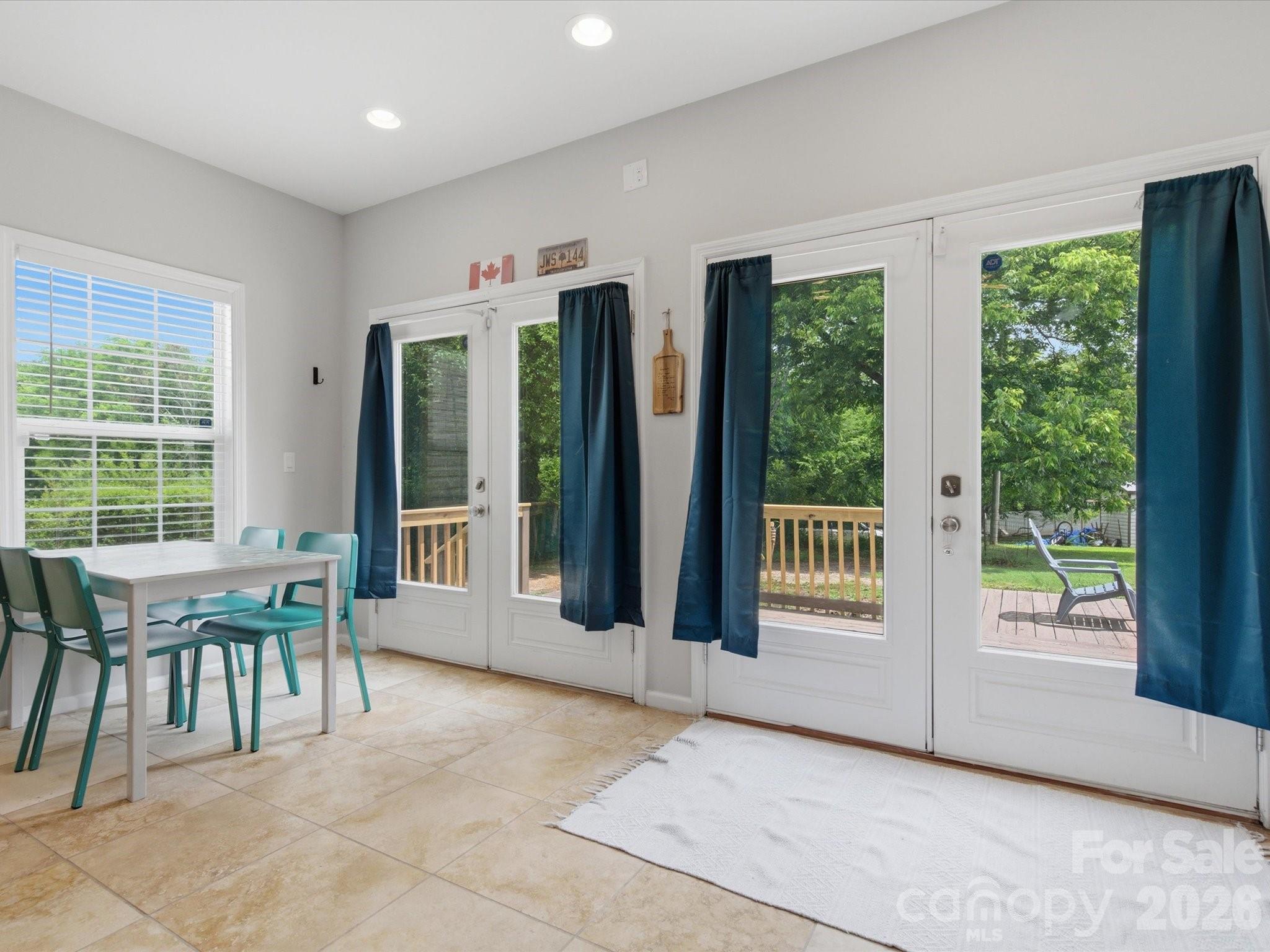 2 Poe Street Property Photo 18
