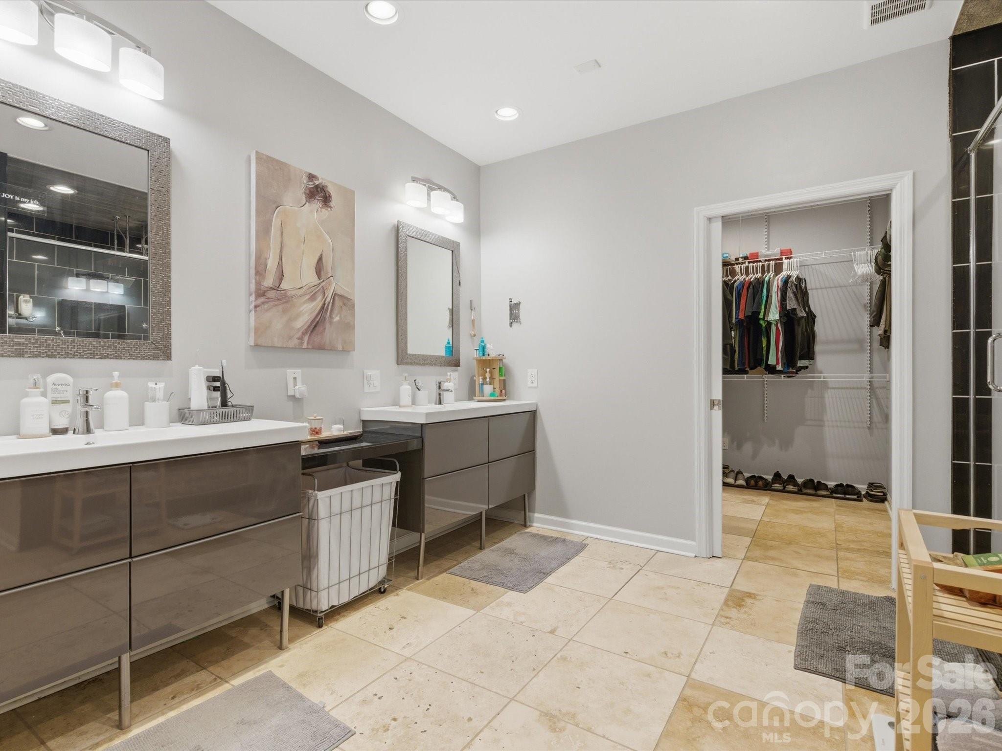2 Poe Street Property Photo 22