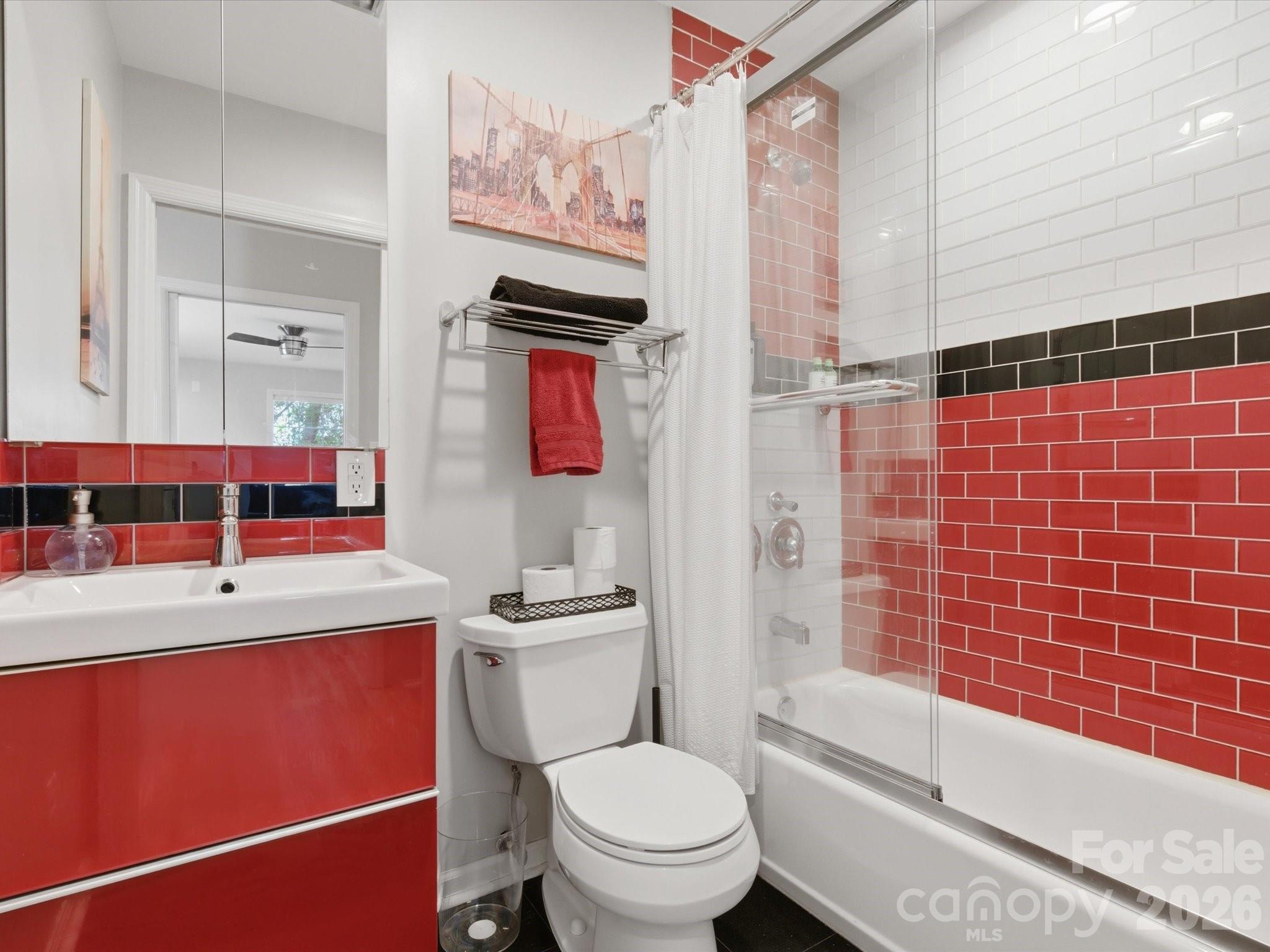 2 Poe Street Property Photo 27