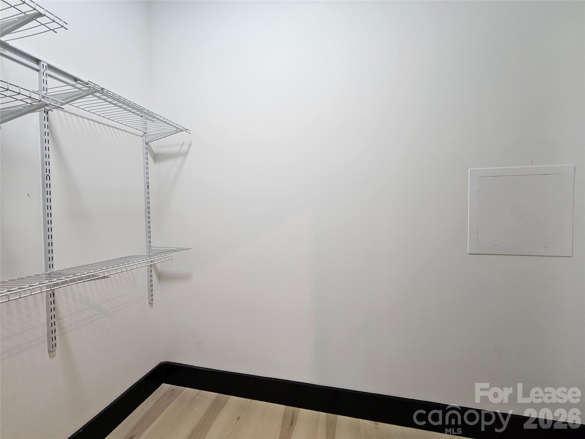 1002 Crawford Road Property Photo 6
