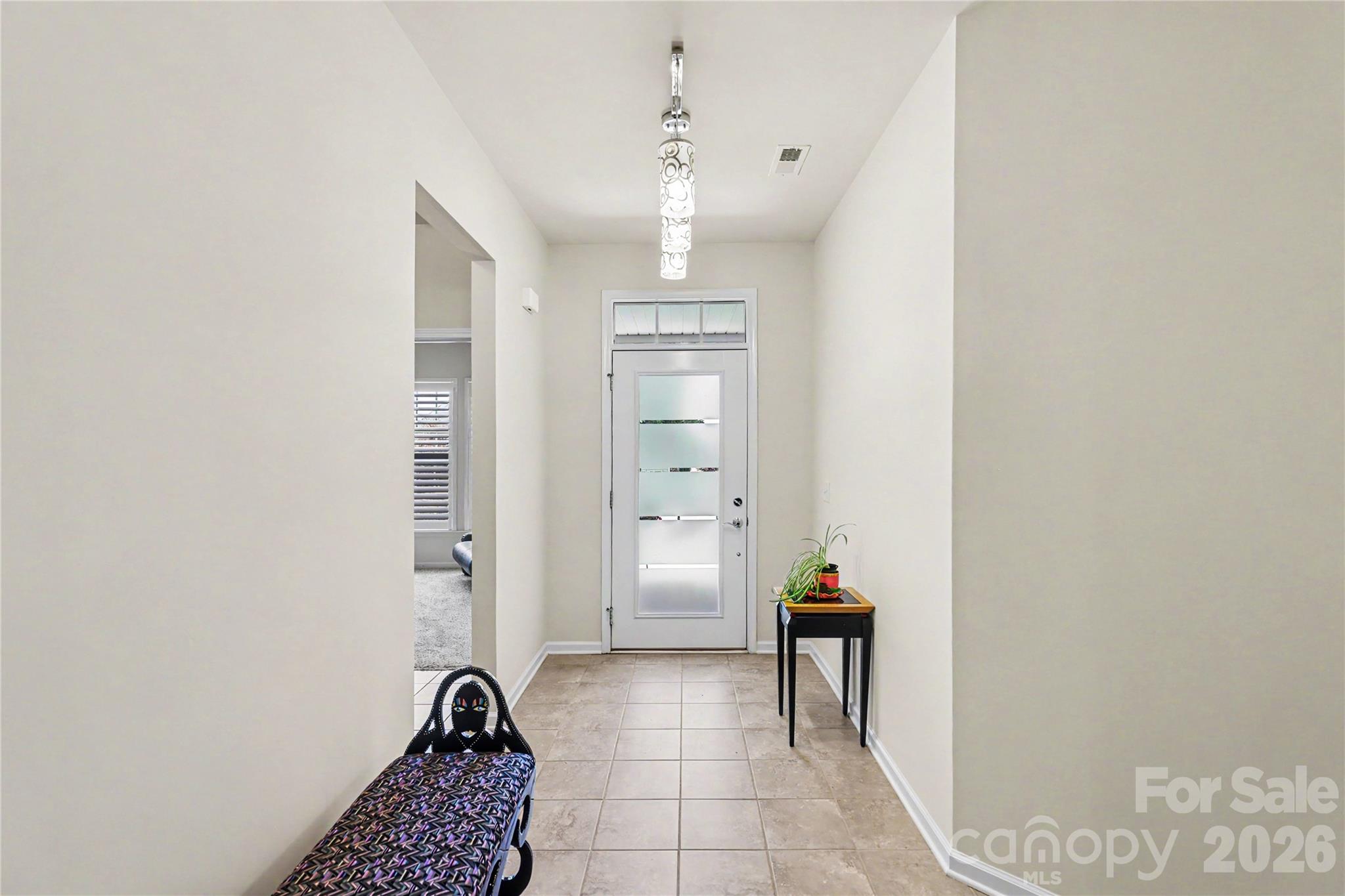 6010 Jack Thomas Drive Property Photo 3