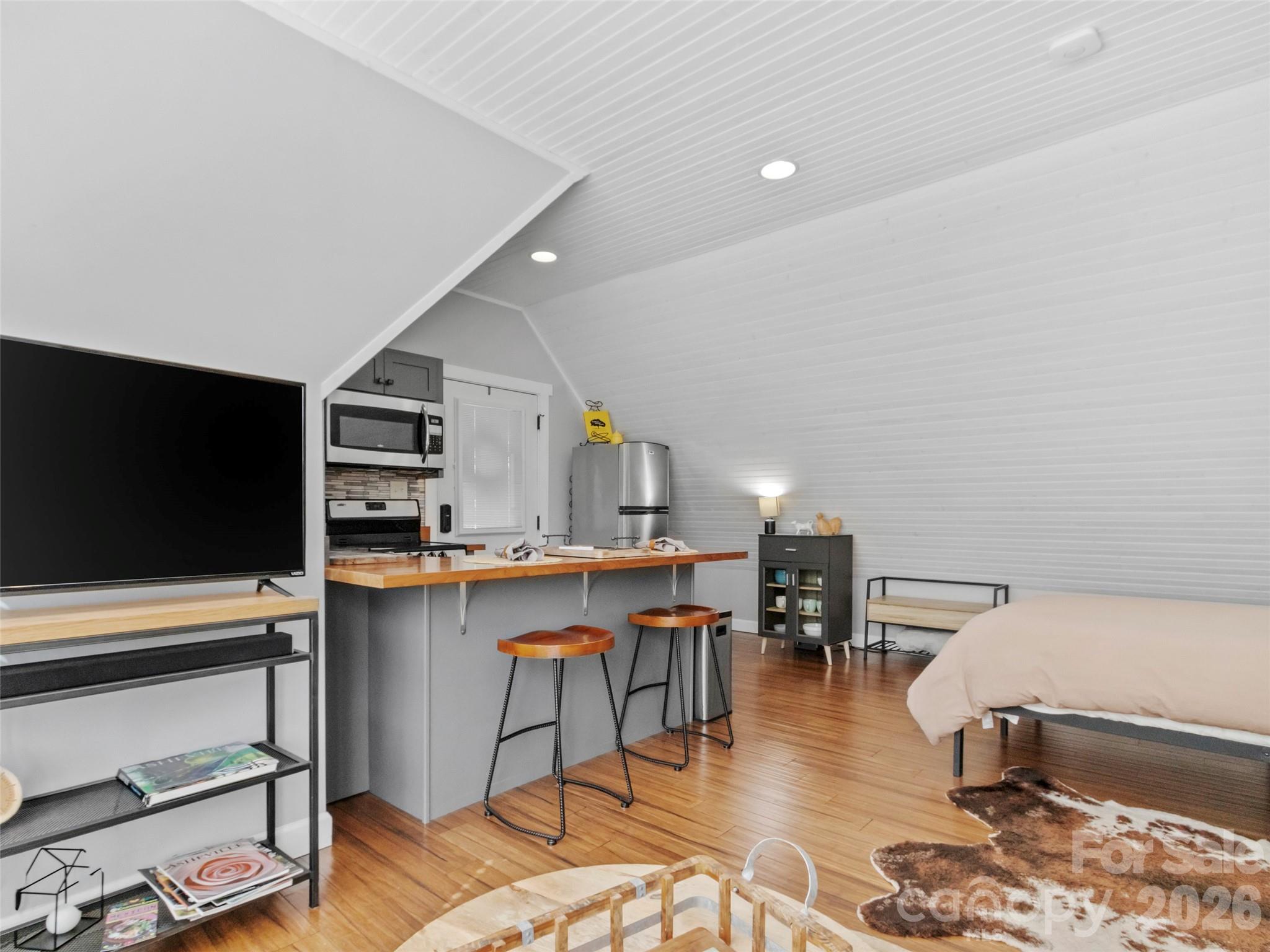 5 Fieldtop Lane Property Photo 9
