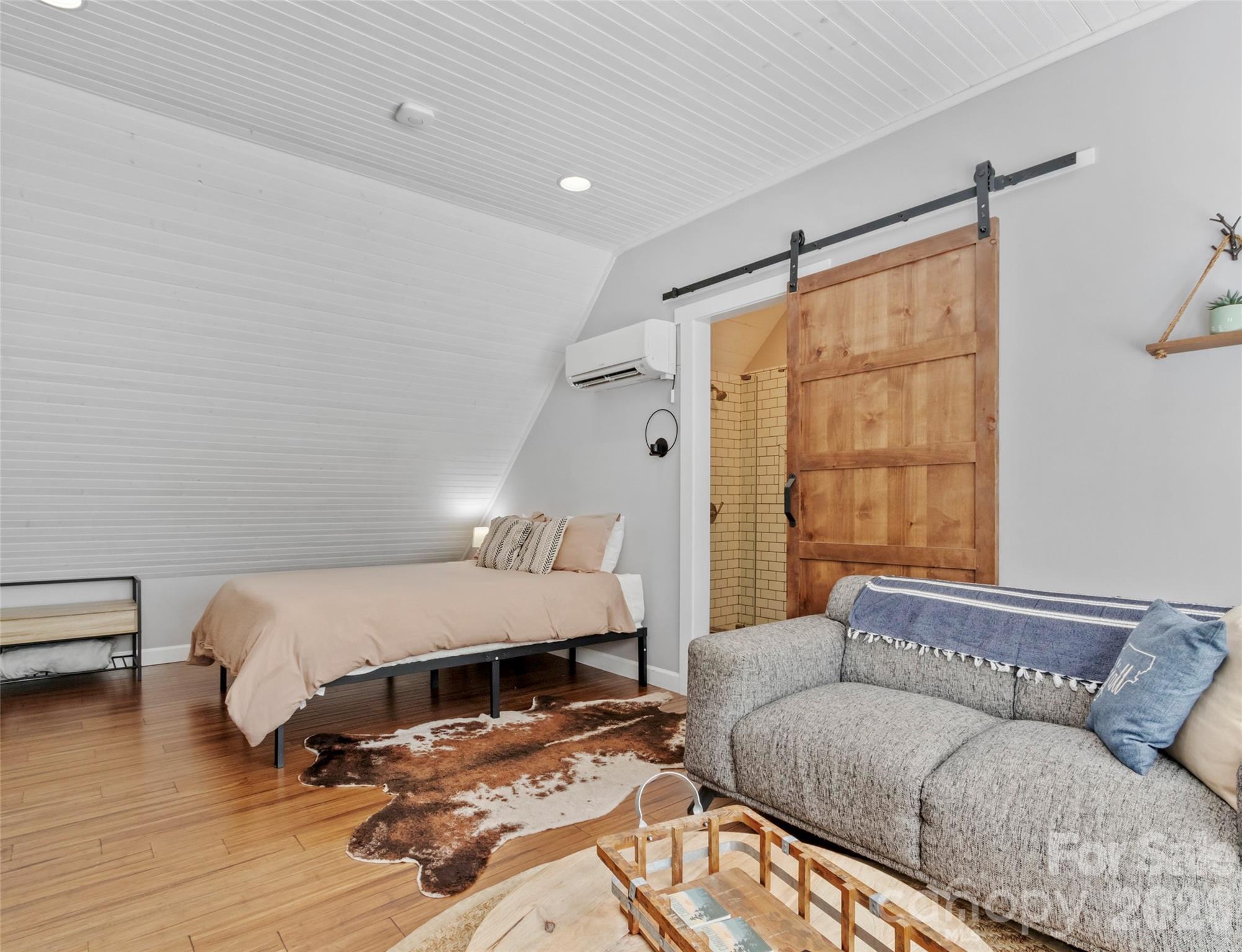 5 Fieldtop Lane Property Photo 10