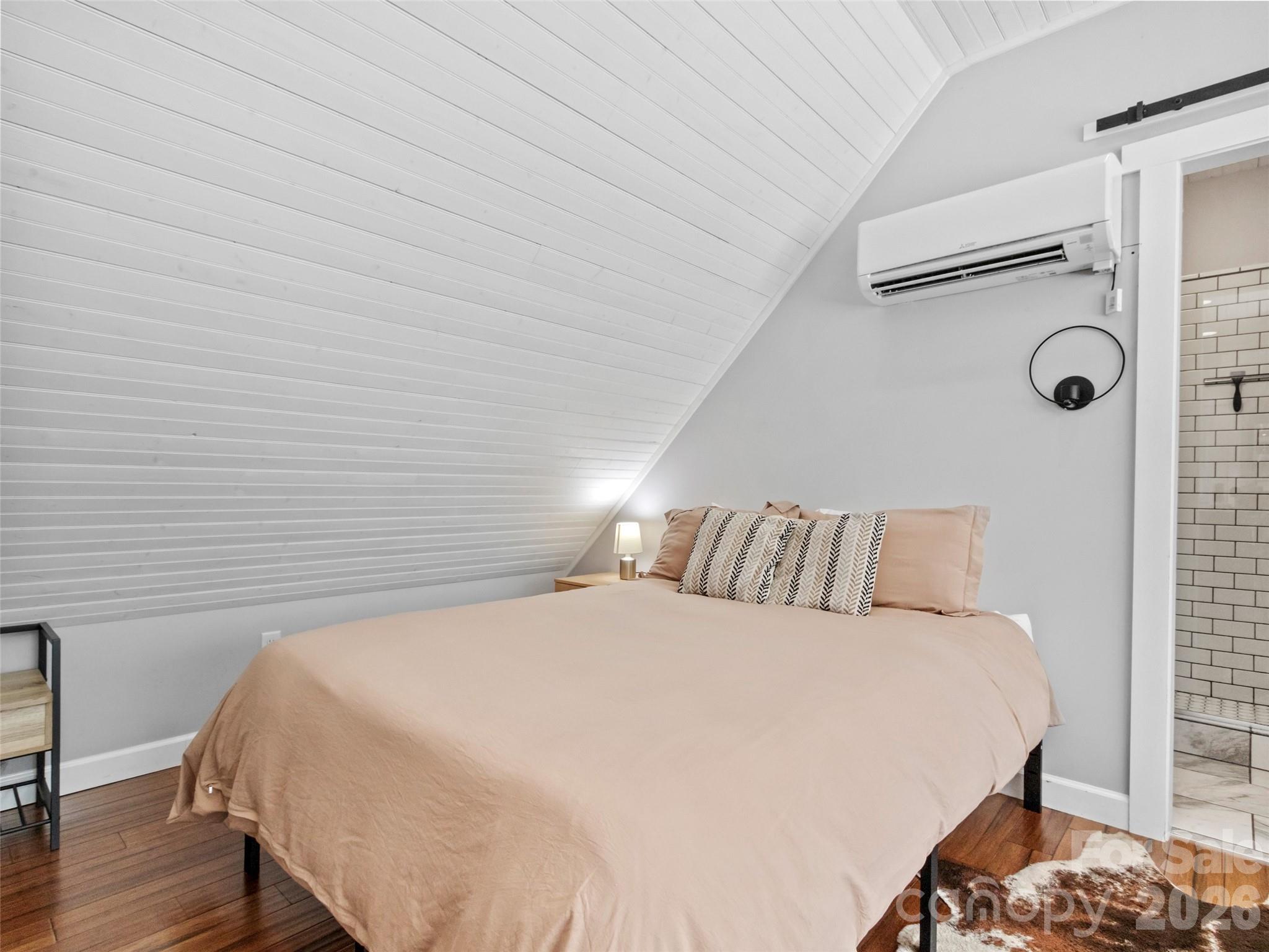 5 Fieldtop Lane Property Photo 12