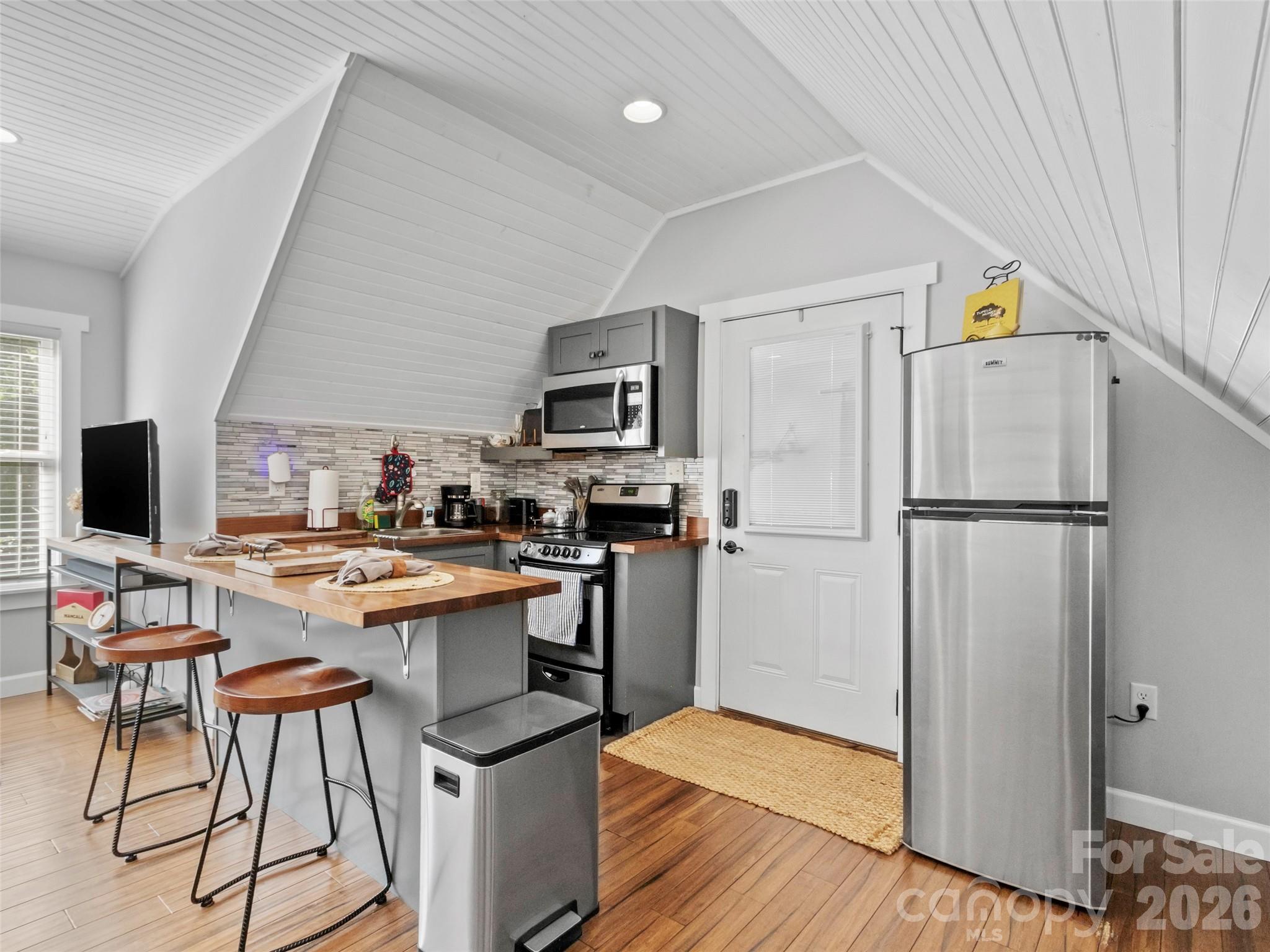 5 Fieldtop Lane Property Photo 14