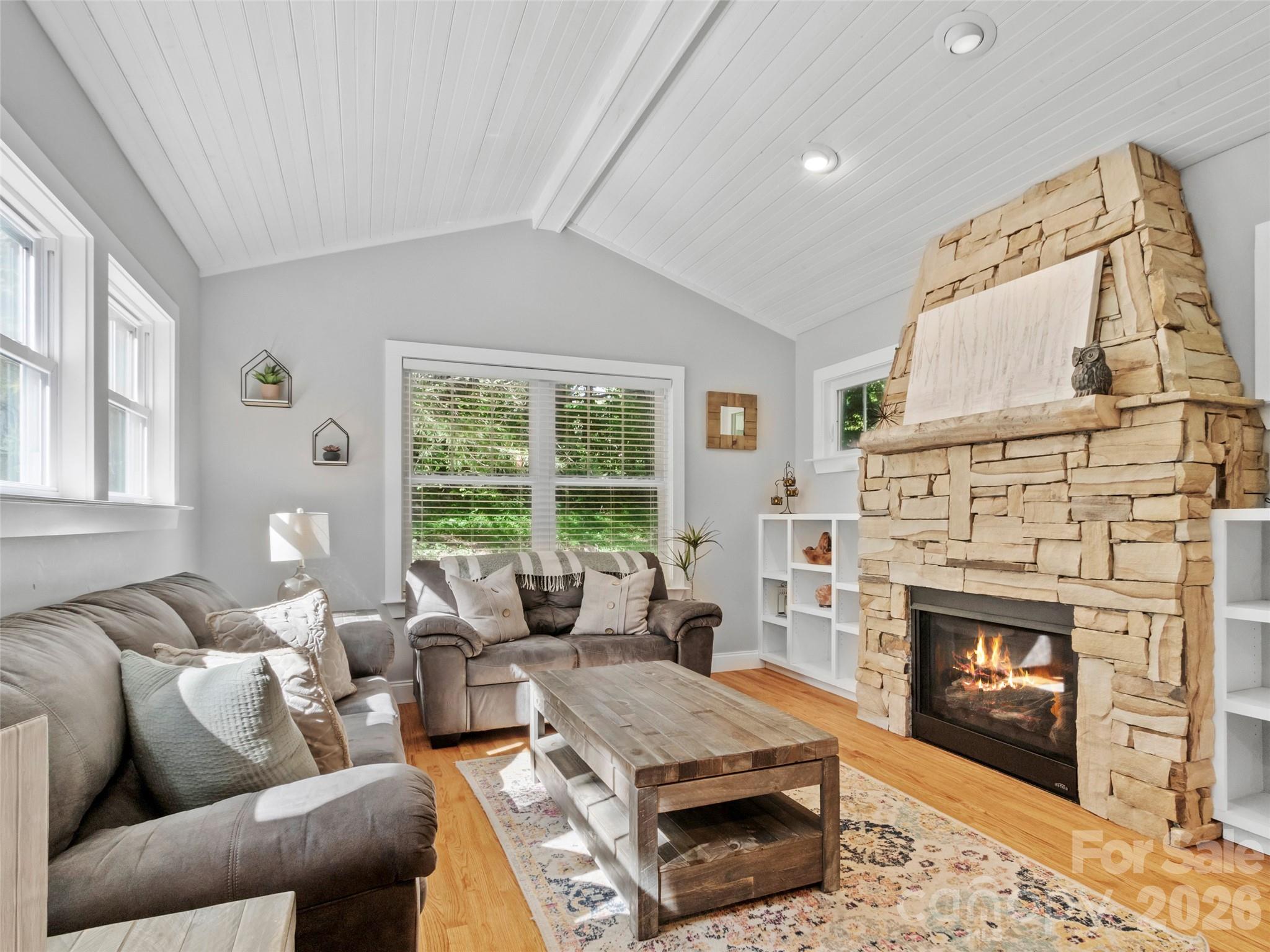 5 Fieldtop Lane Property Photo 23
