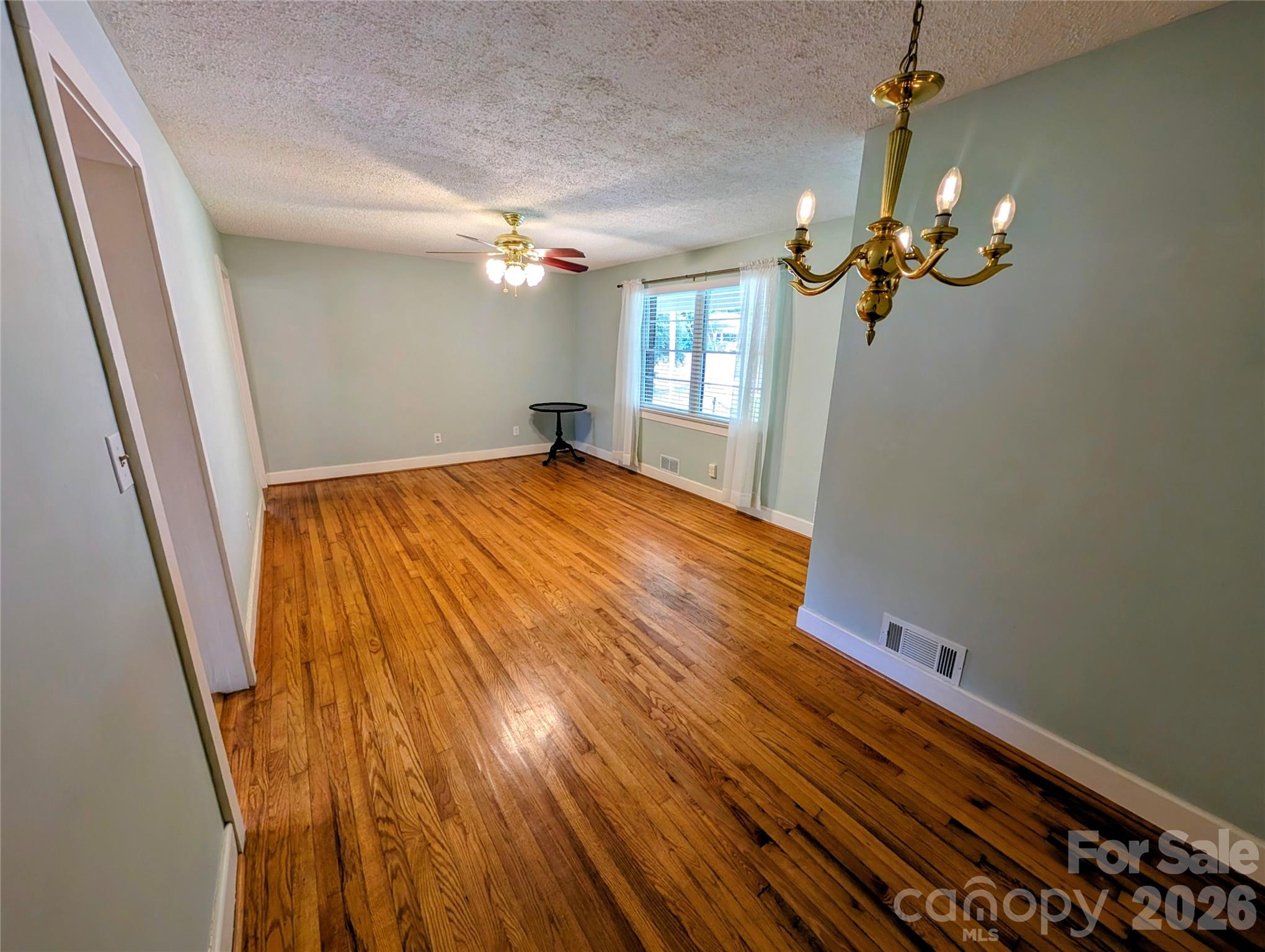 1014 Sw Wright Street 5 Property Photo 5