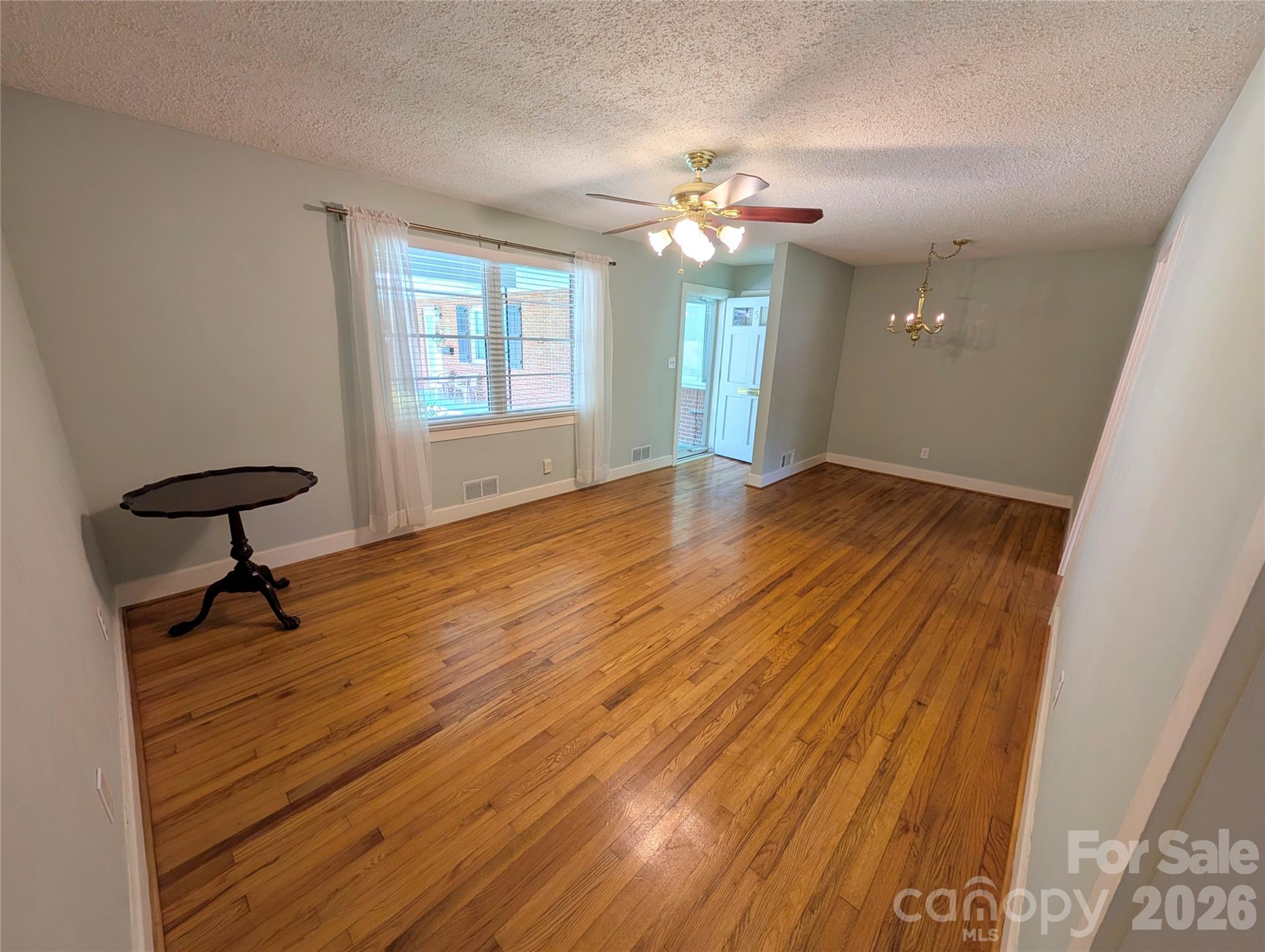 1014 Sw Wright Street 5 Property Photo 6