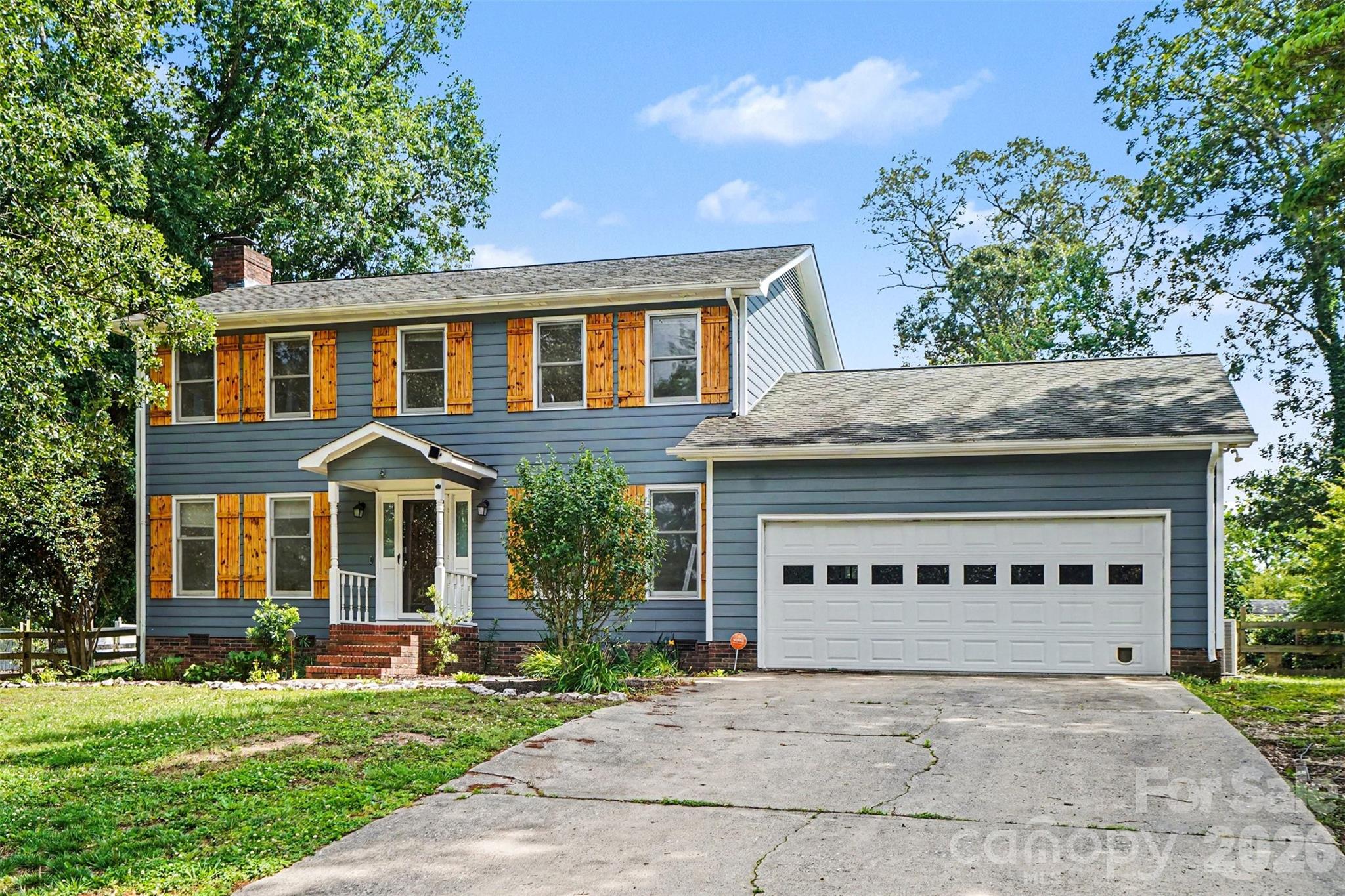 2816 Wilkshire Drive Property Photo 3
