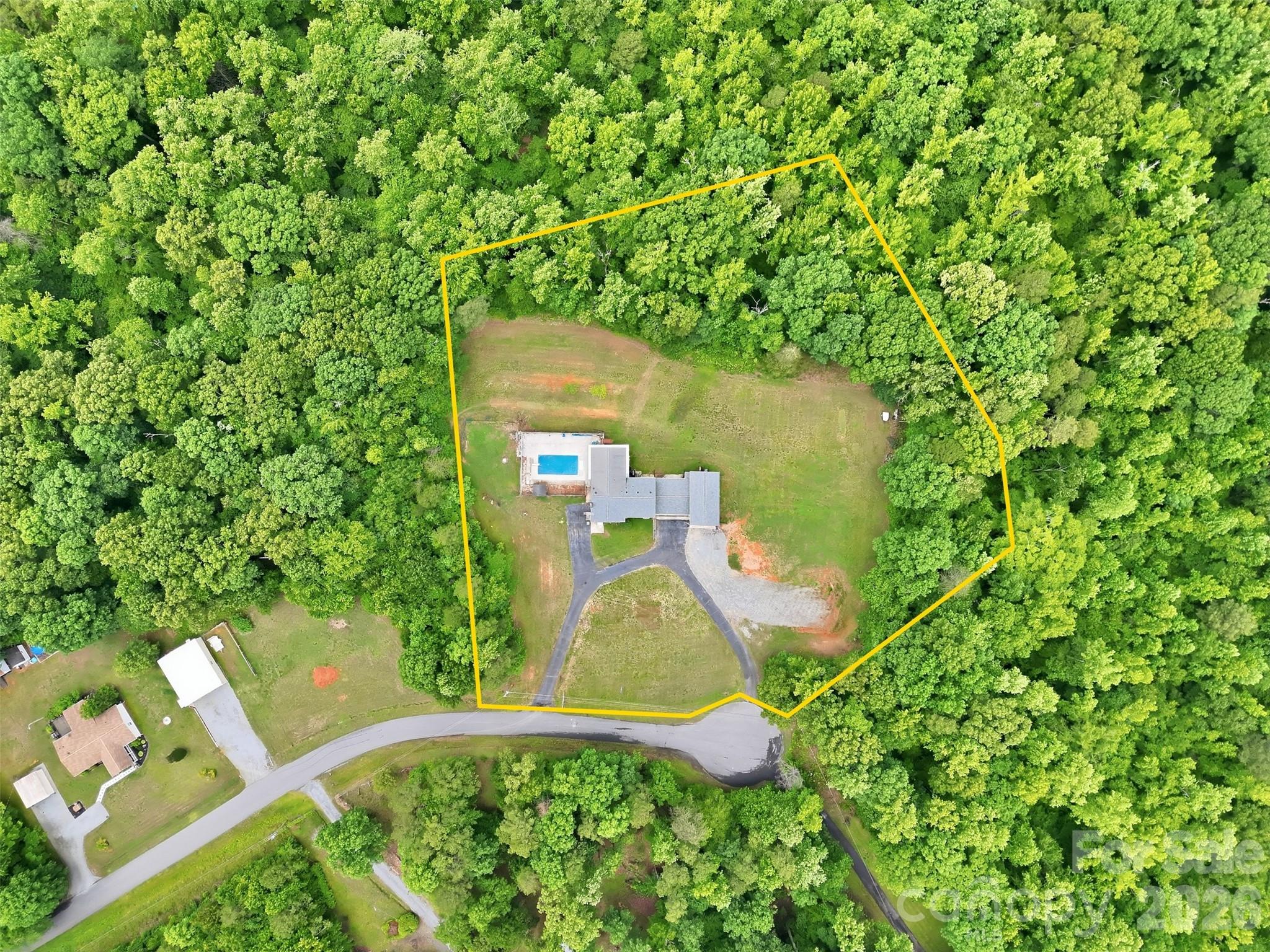 229 Oakridge Road Property Photo 3