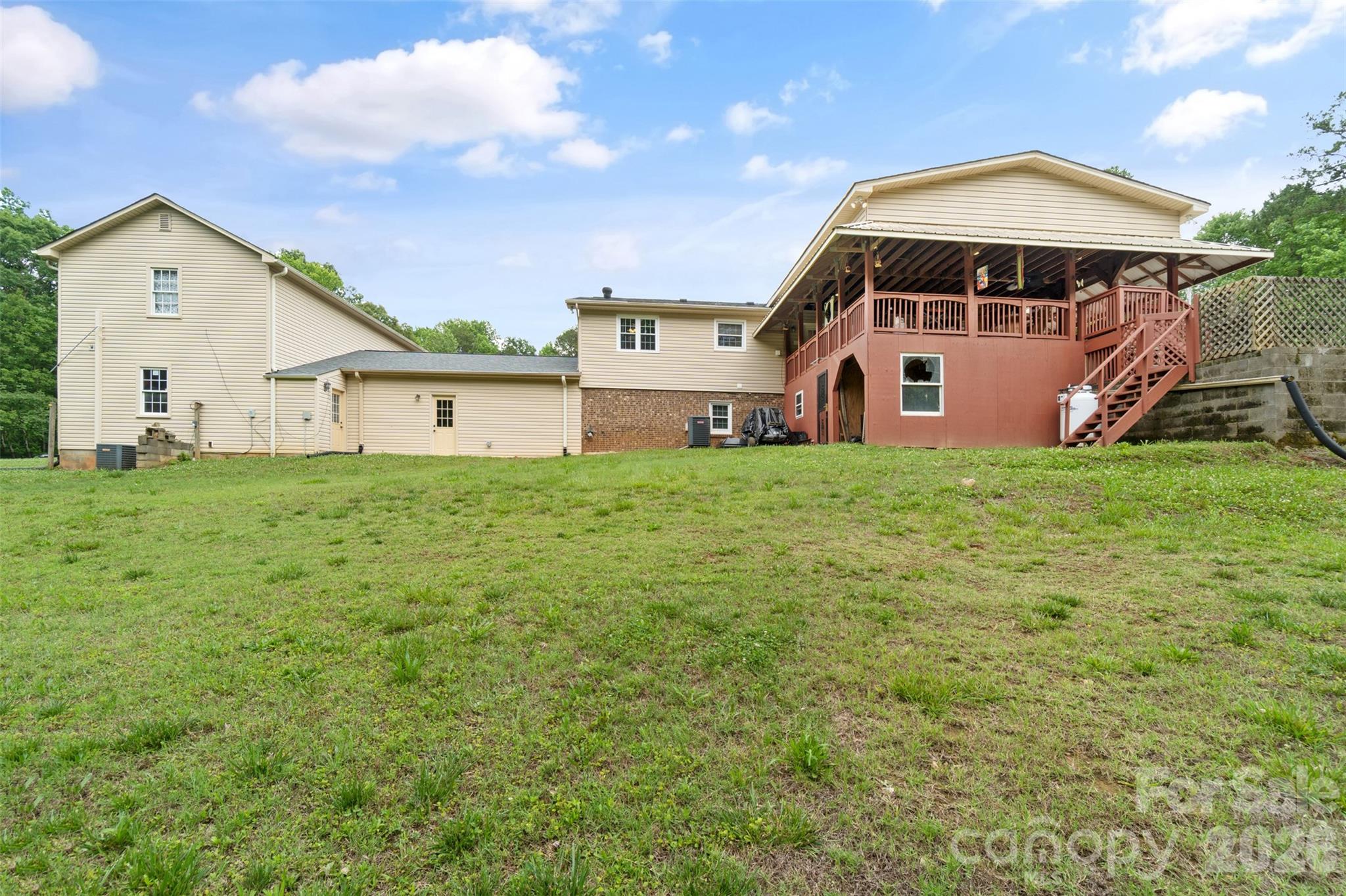 229 Oakridge Road Property Photo 5