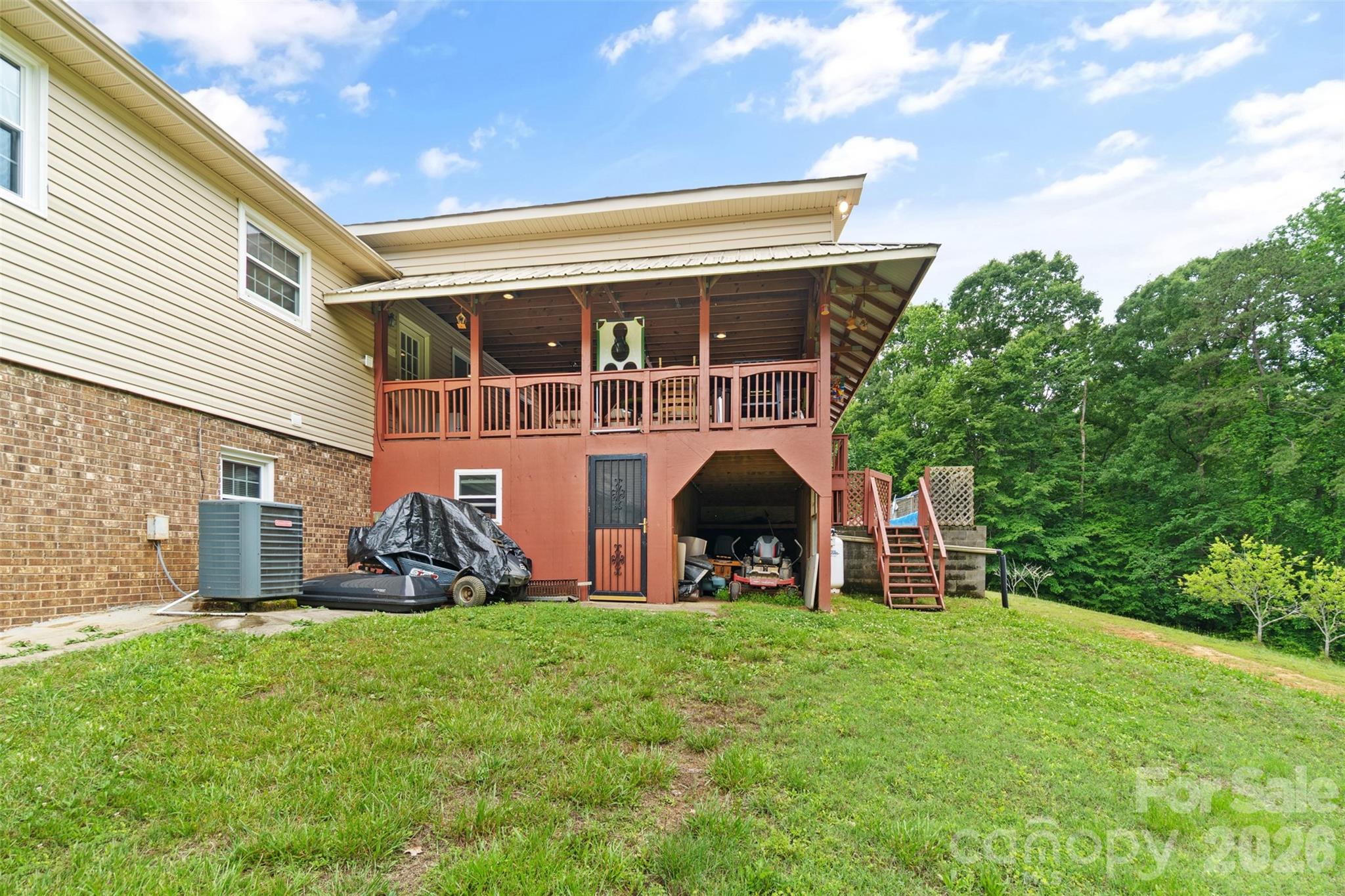 229 Oakridge Road Property Photo 6