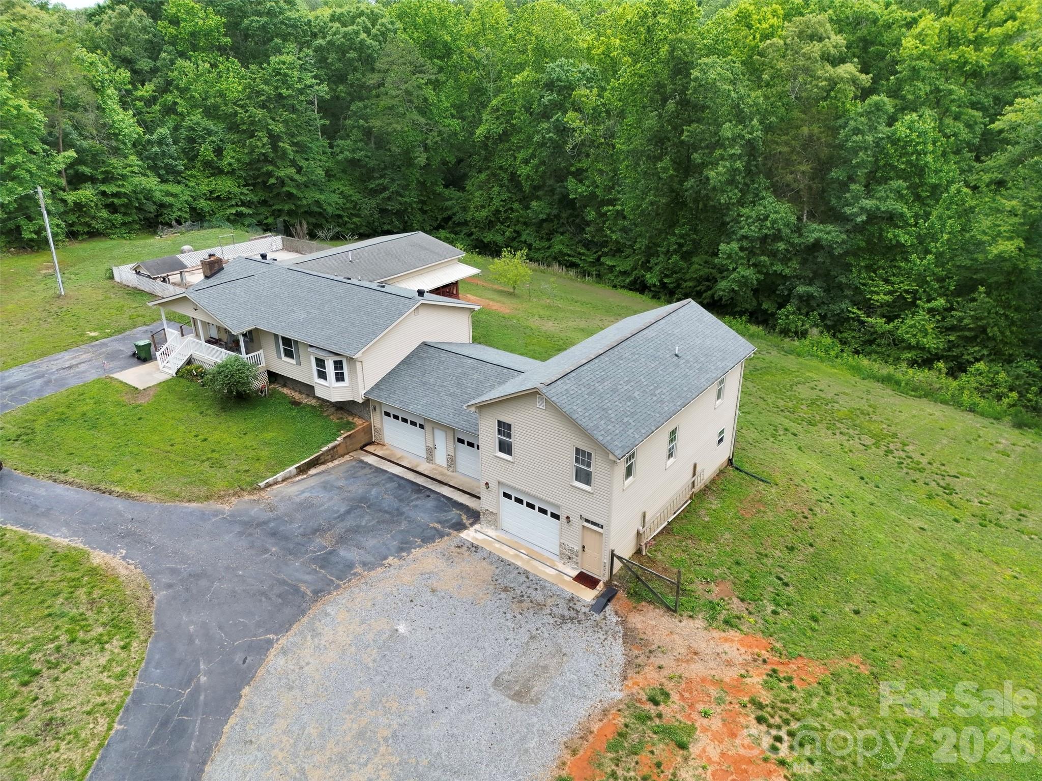 229 Oakridge Road Property Photo 9