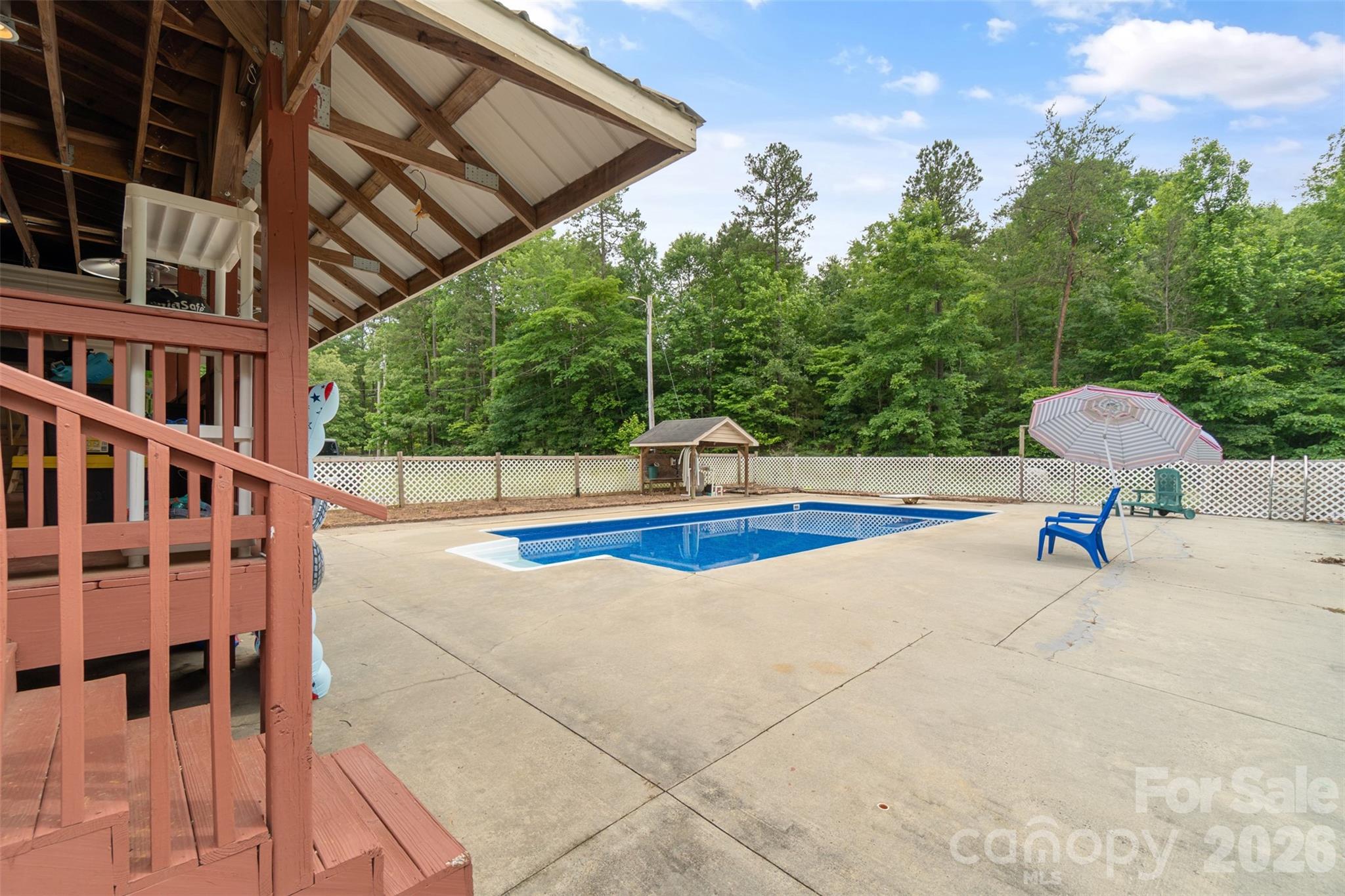 229 Oakridge Road Property Photo 14