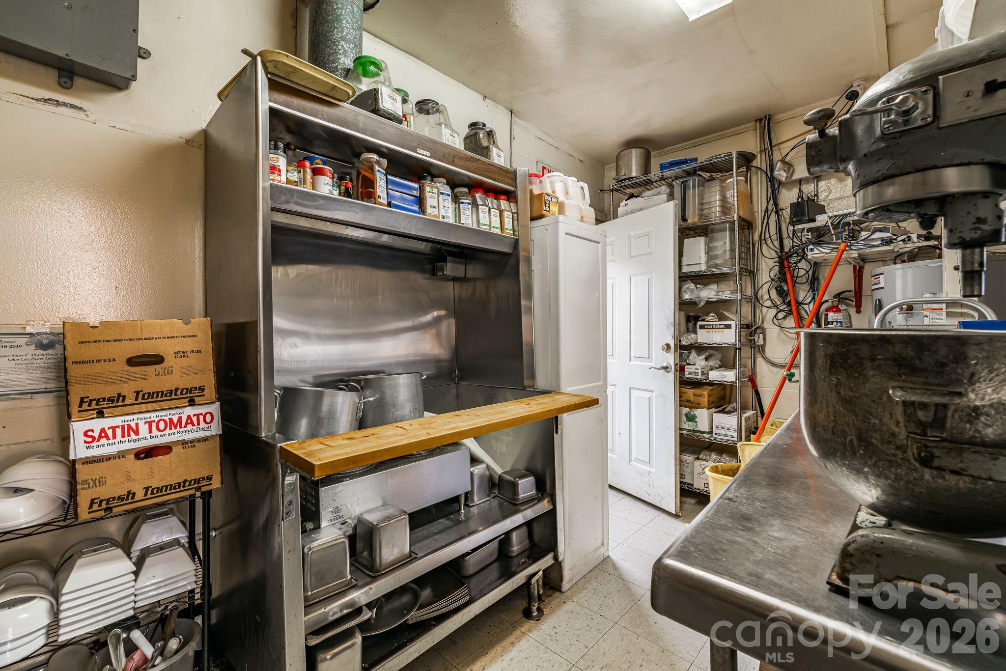 670 Oak Avenue Property Photo 24
