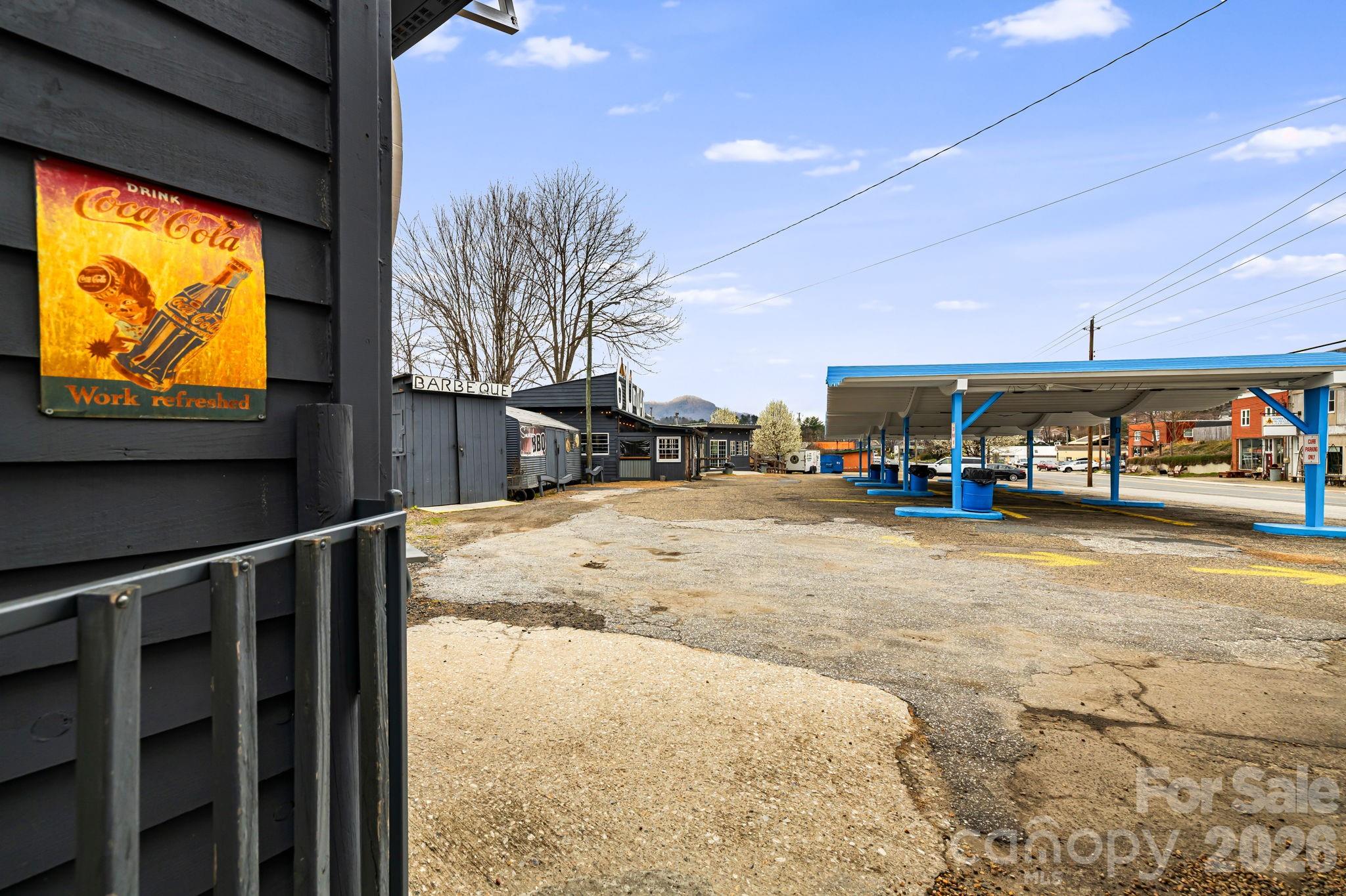 670 Oak Avenue Property Photo 34
