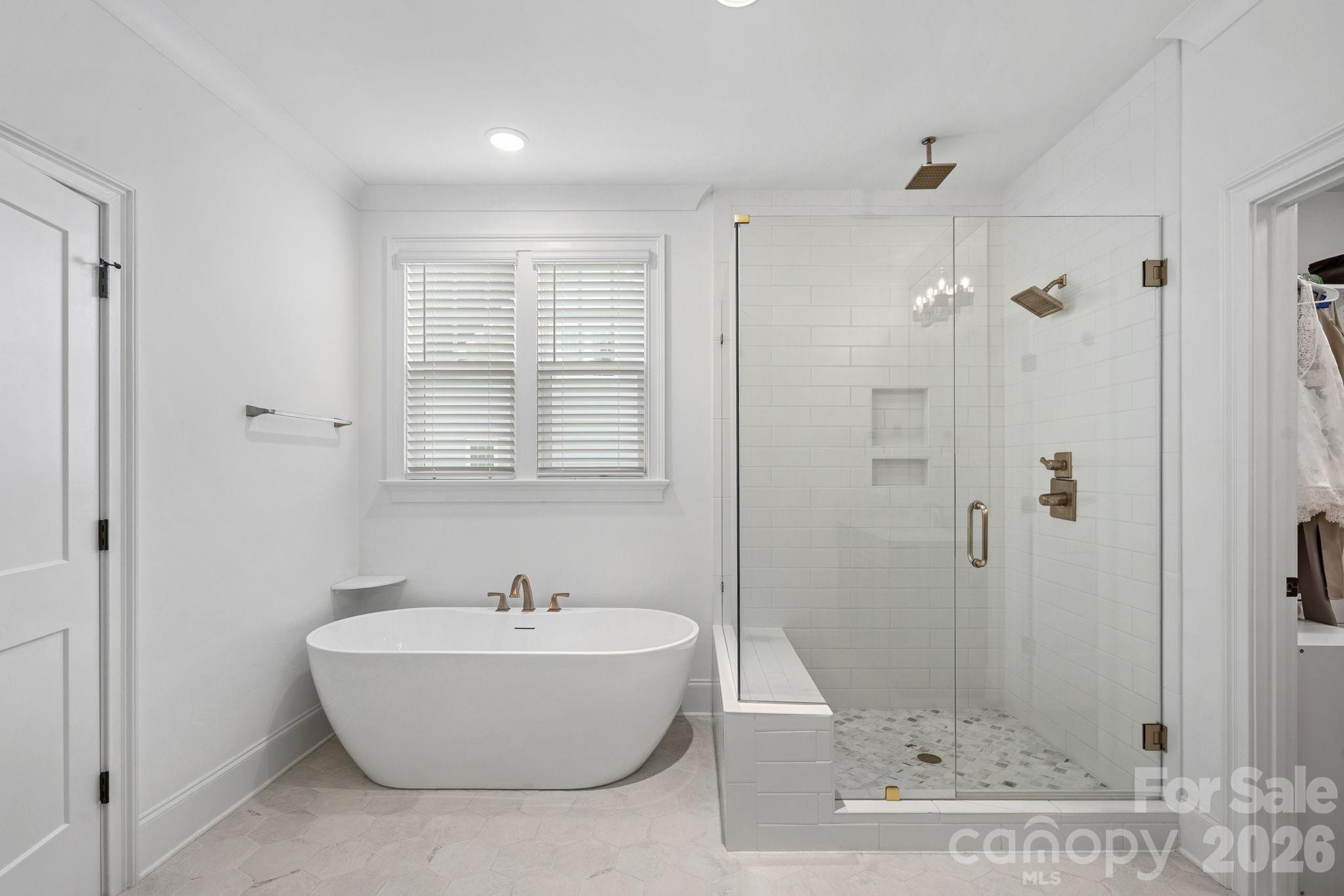 165 Little Indian Loop Property Photo 7