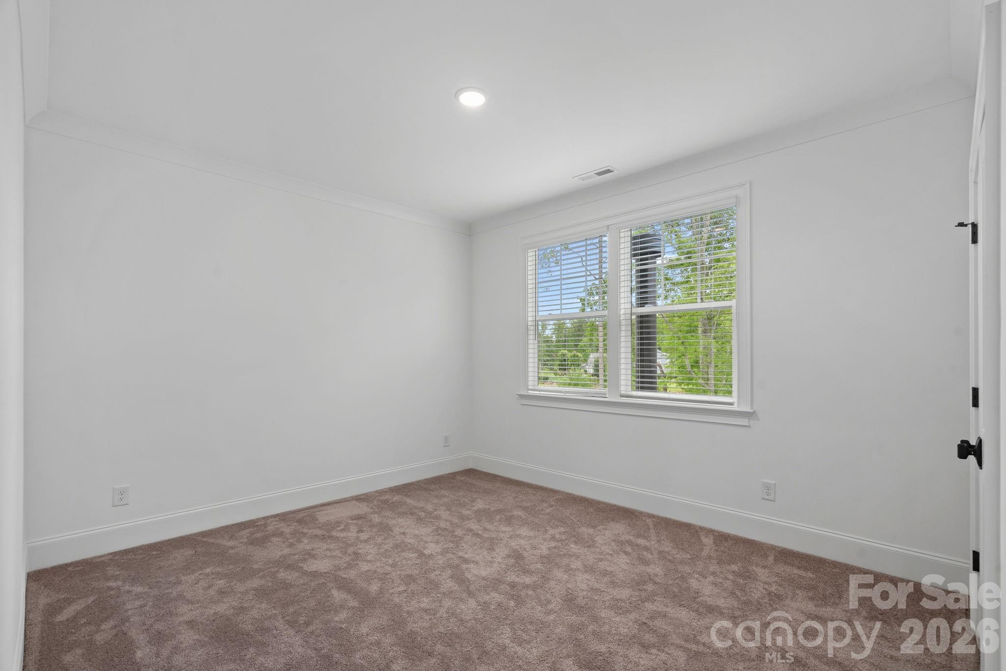 165 Little Indian Loop Property Photo 28