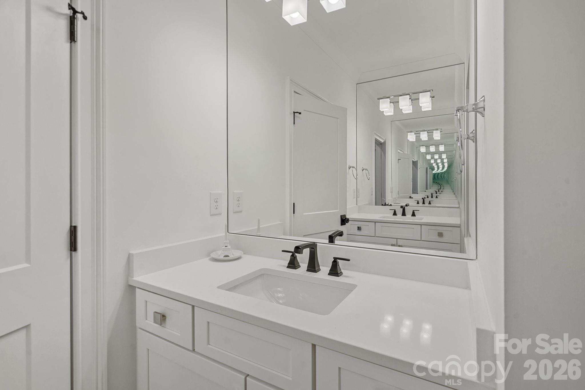 165 Little Indian Loop Property Photo 30