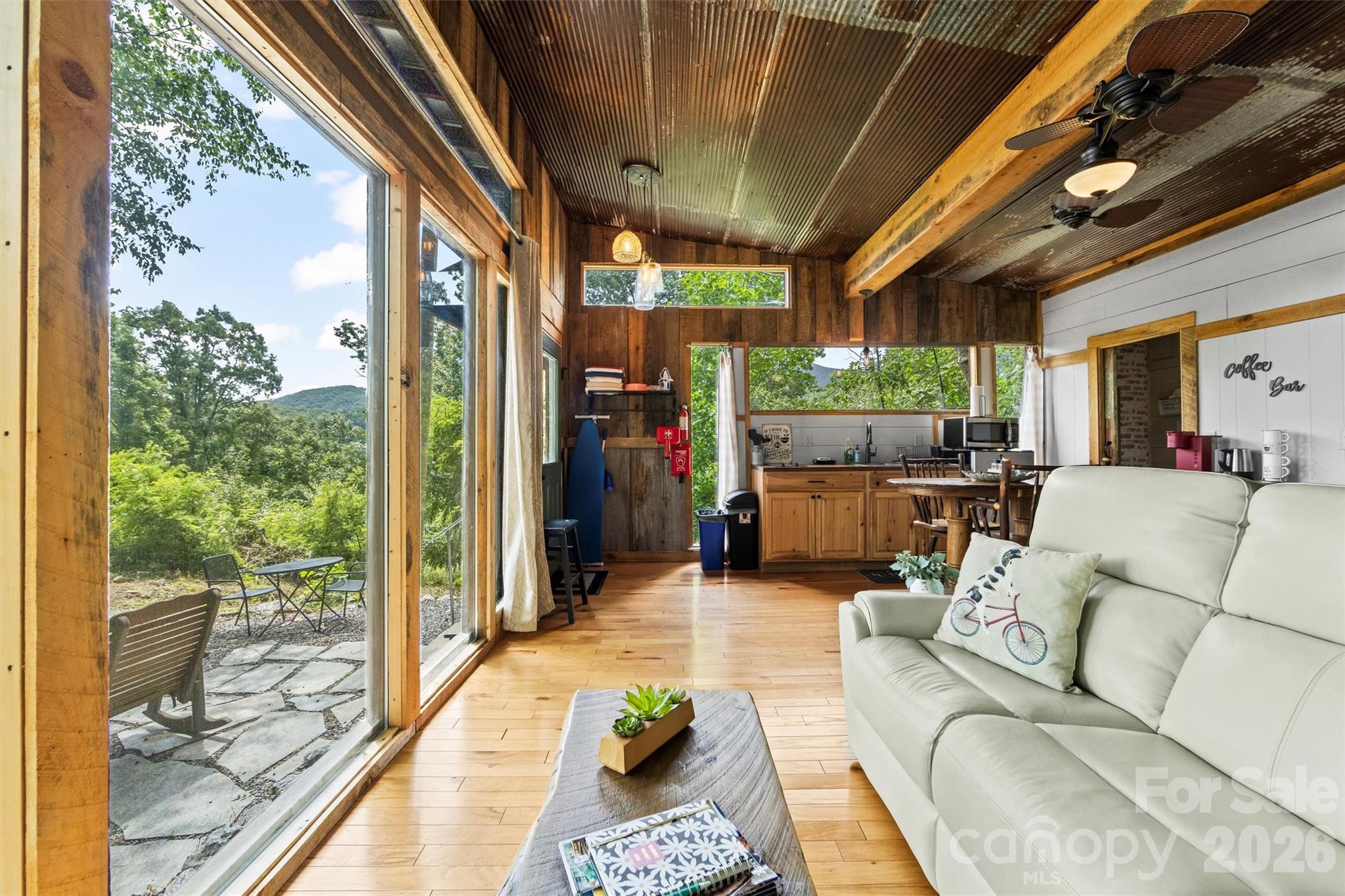 553 Paradise Mountain Road Property Photo 7