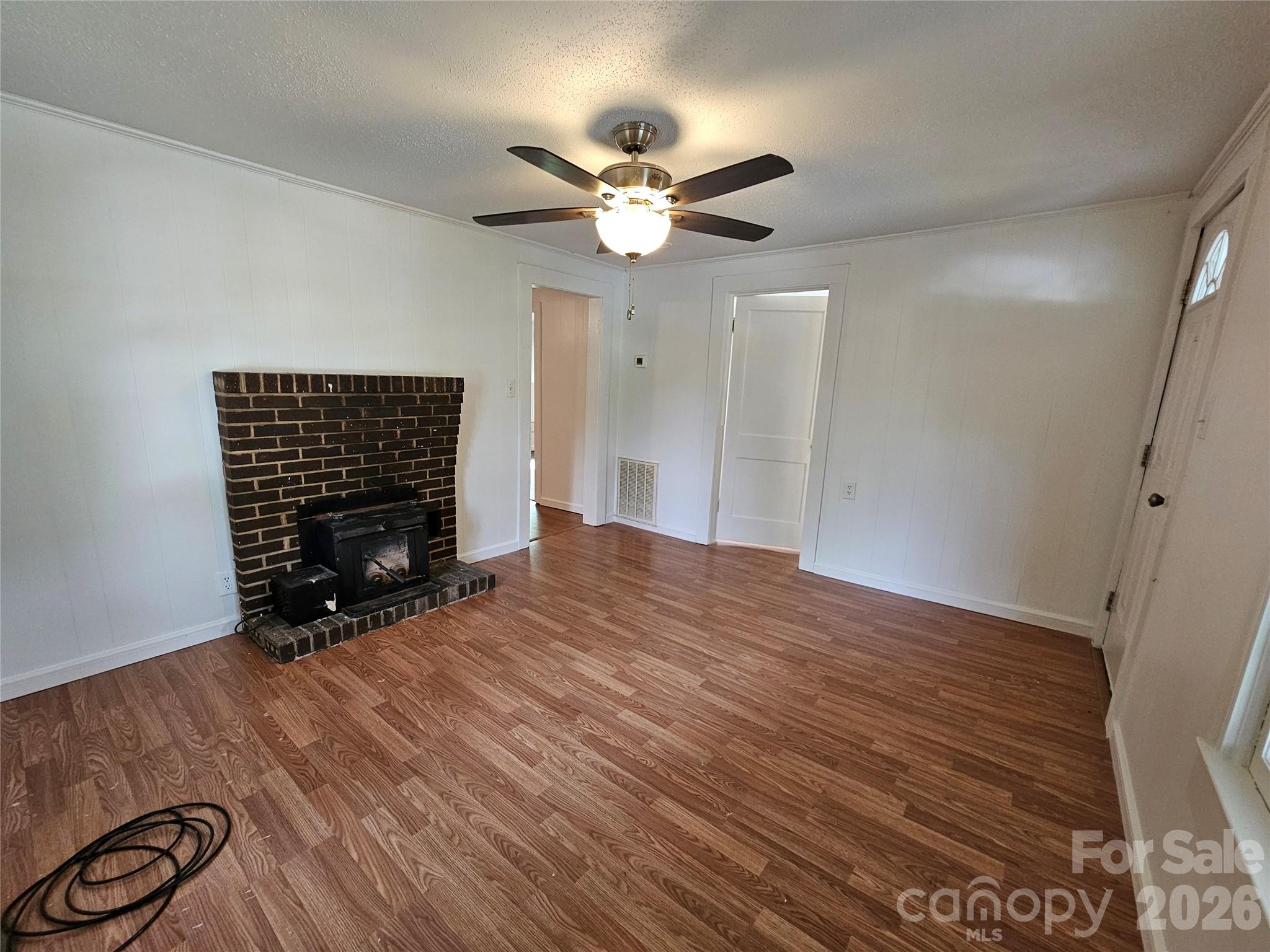 1641 Berkley Street Property Photo 5